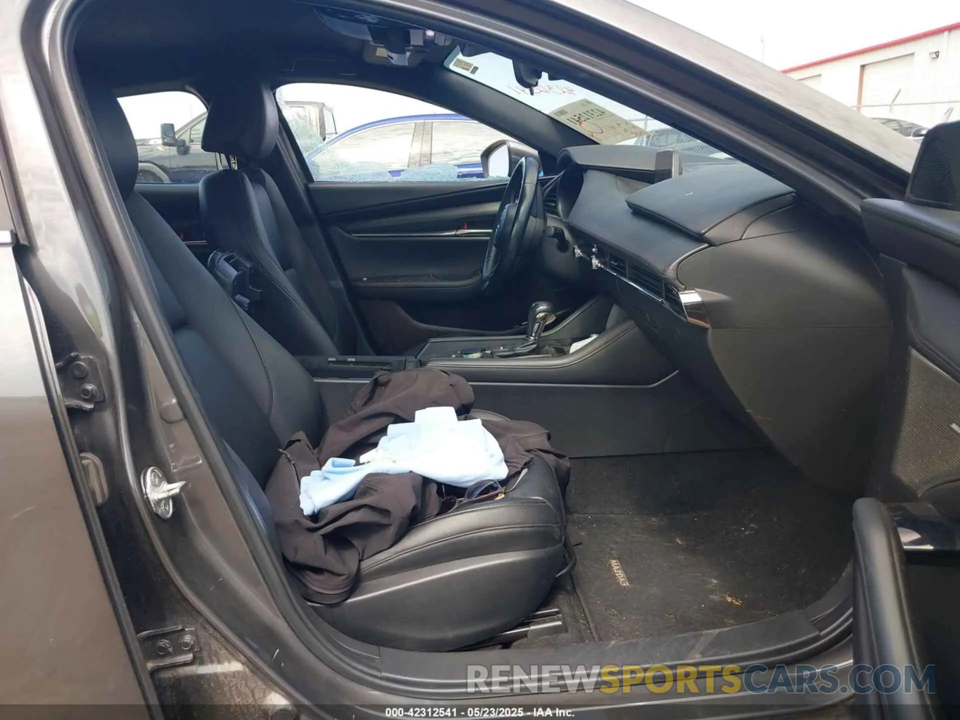 5 Photograph of a damaged car JM1BPAMM6K1142597 MAZDA MAZDA3 2019