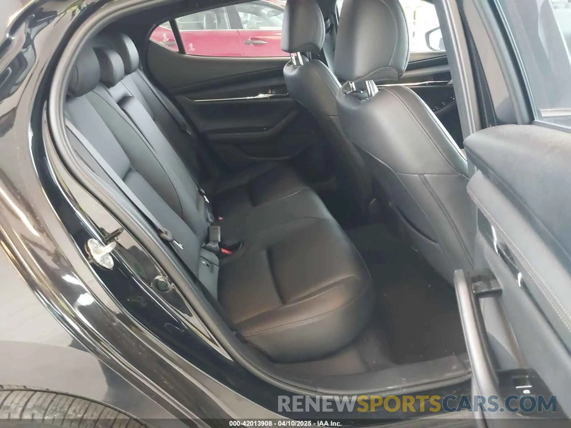 8 Photograph of a damaged car JM1BPAMM7K1142723 MAZDA MAZDA3 2019