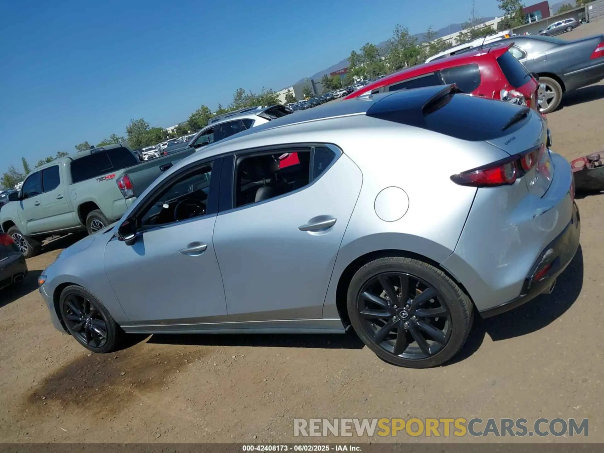 14 Photograph of a damaged car JM1BPANM1K1116441 MAZDA MAZDA3 2019