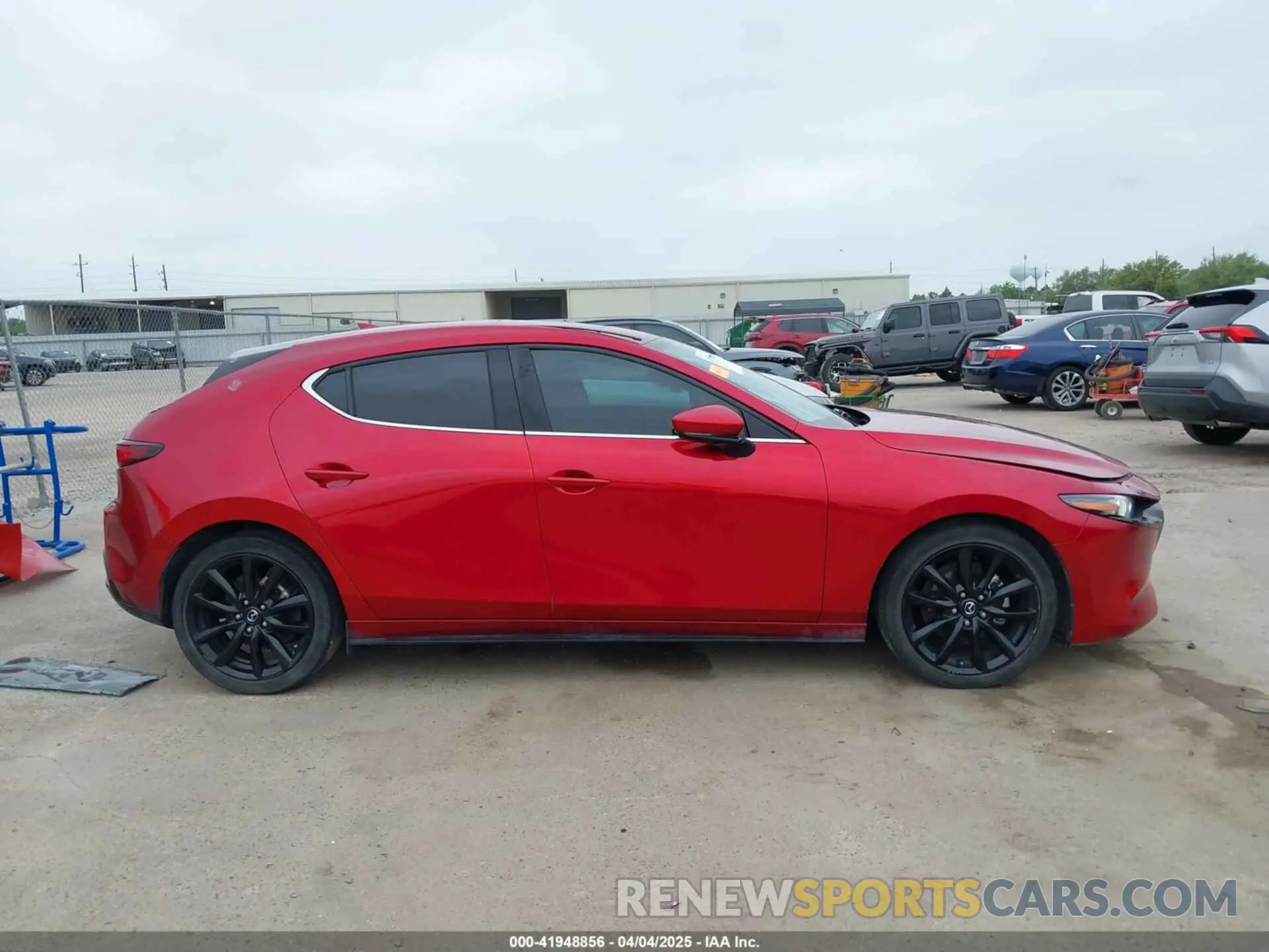13 Photograph of a damaged car JM1BPANM3K1117462 MAZDA MAZDA3 2019