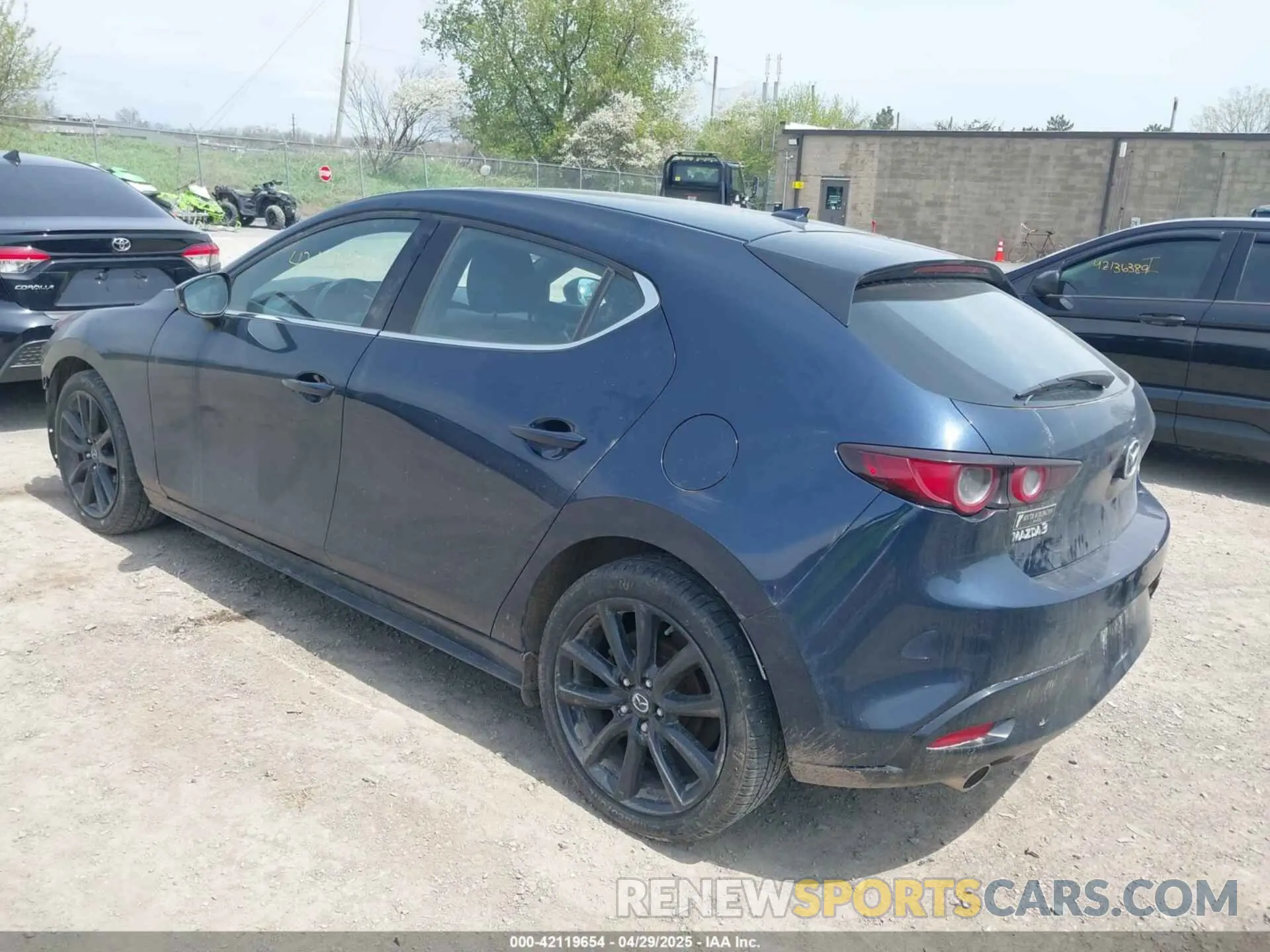 3 Photograph of a damaged car JM1BPANM4K1115882 MAZDA MAZDA3 2019