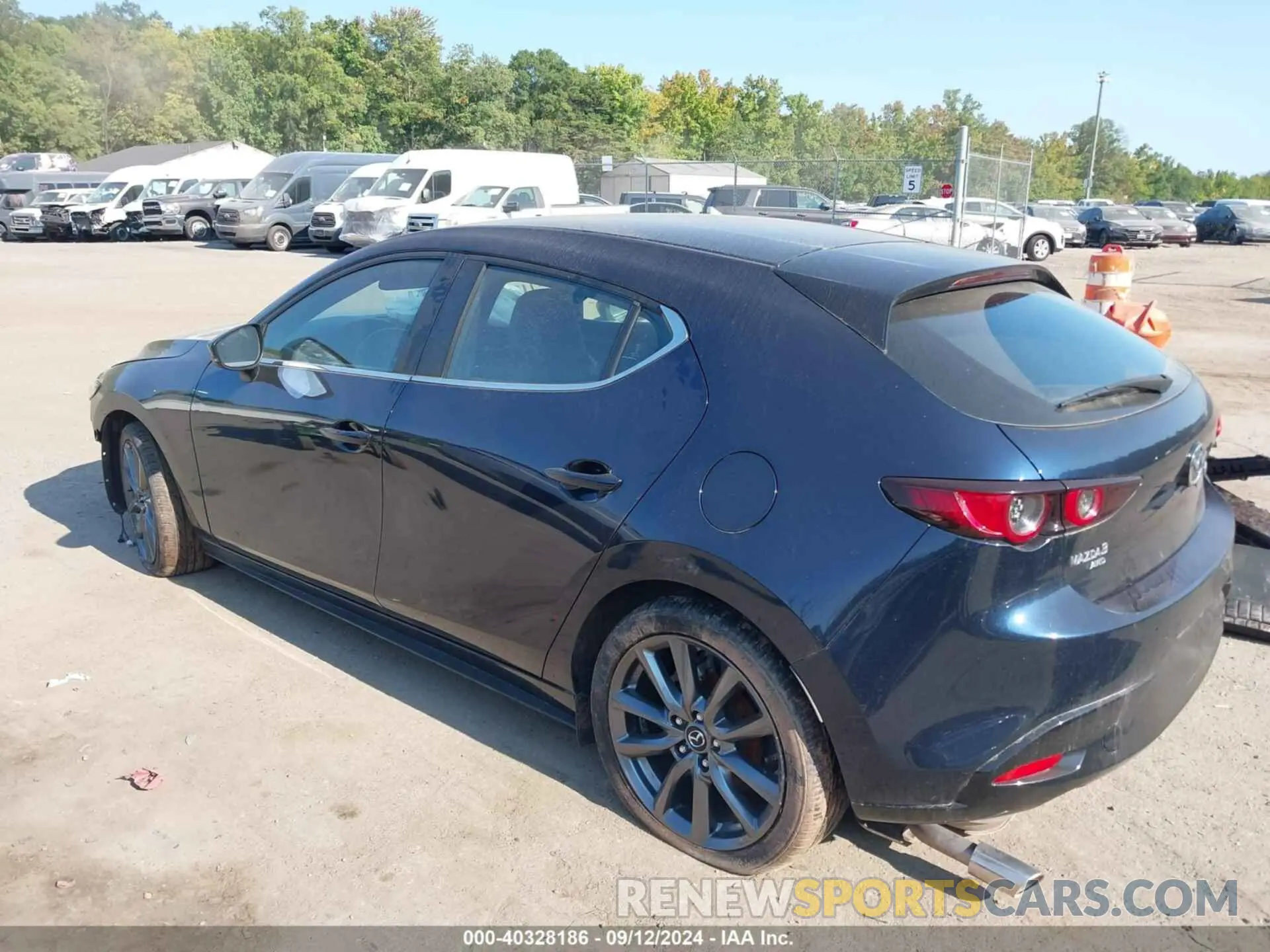 3 Photograph of a damaged car JM1BPBJM2K1144633 MAZDA MAZDA3 2019