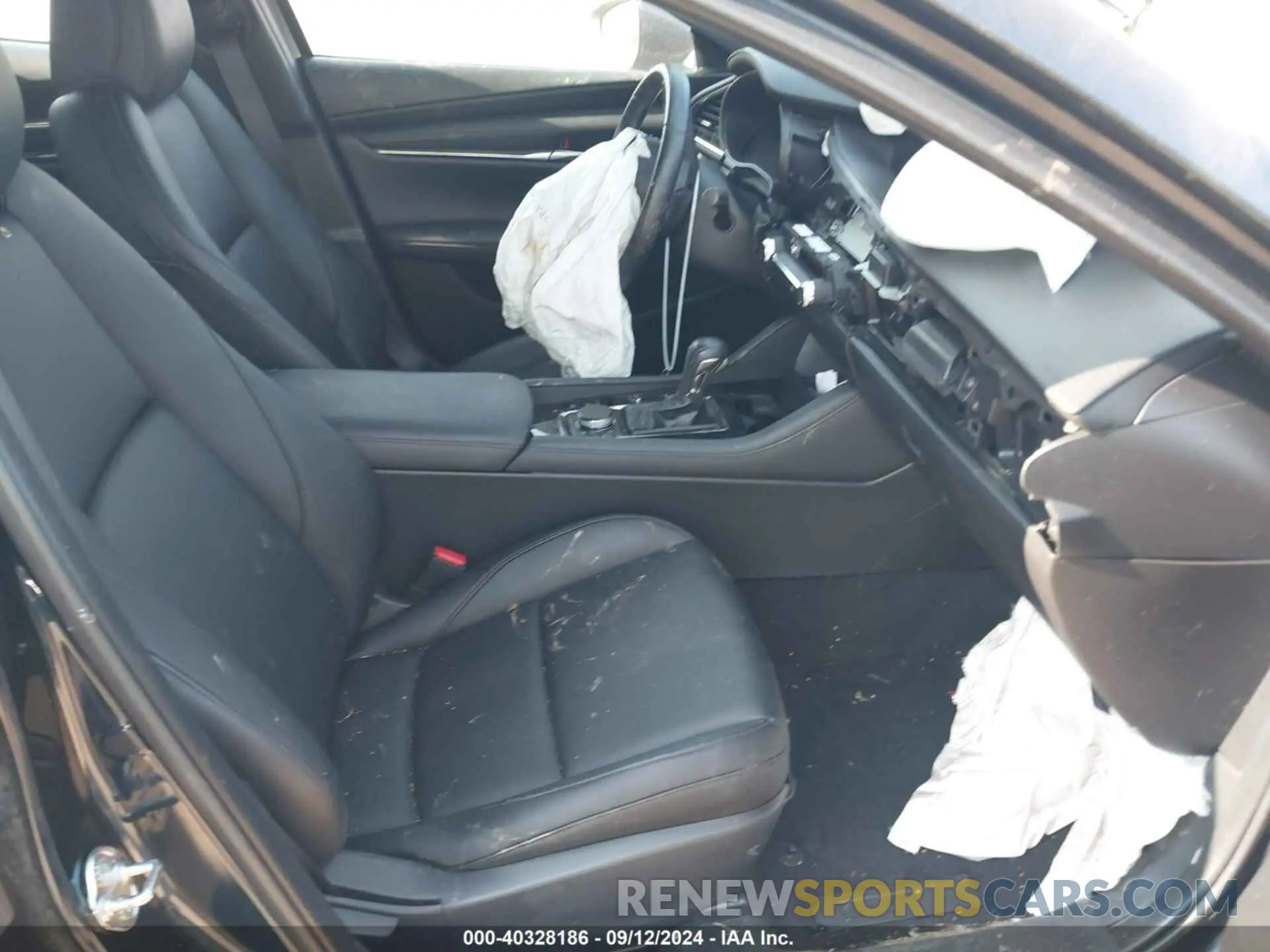 5 Photograph of a damaged car JM1BPBJM2K1144633 MAZDA MAZDA3 2019