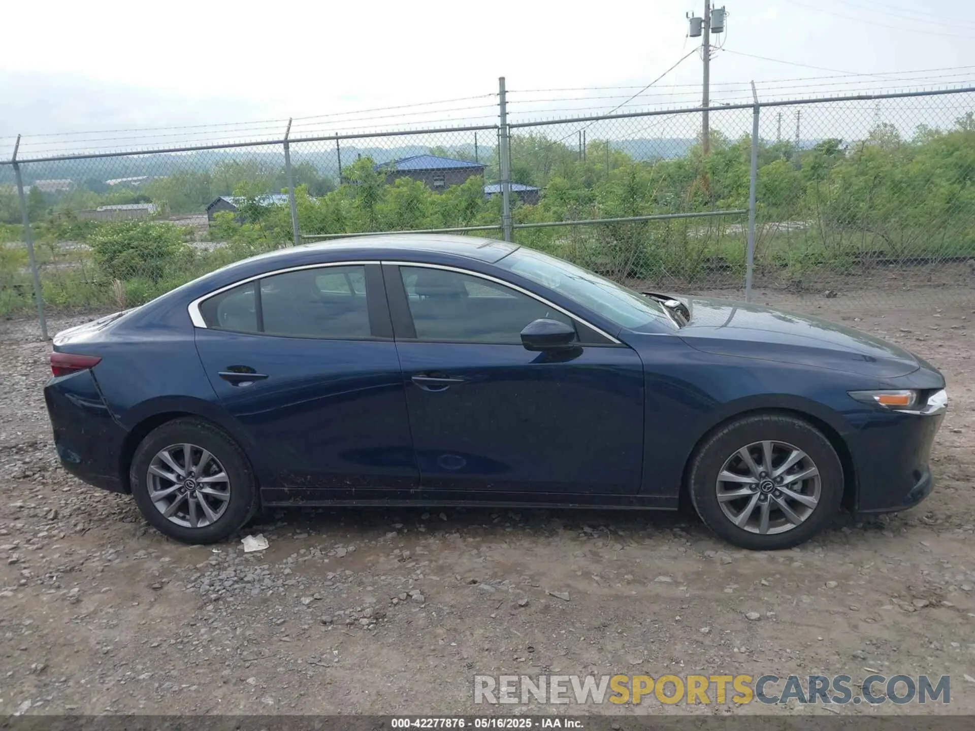 13 Photograph of a damaged car 3MZBPABL1LM129851 MAZDA MAZDA3 2020