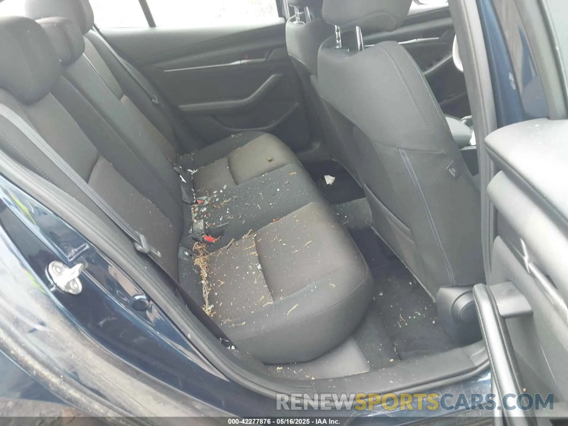8 Photograph of a damaged car 3MZBPABL1LM129851 MAZDA MAZDA3 2020