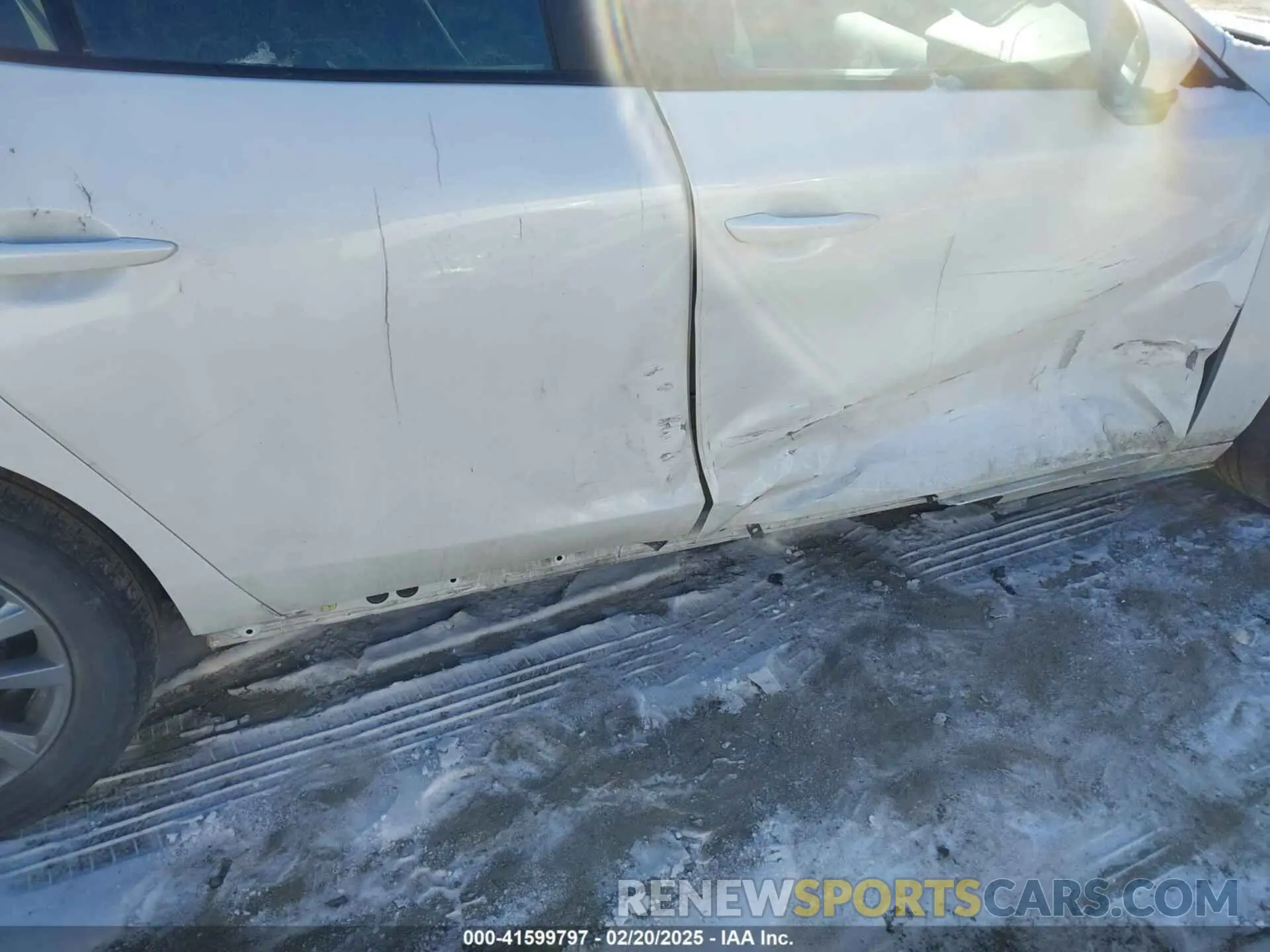 12 Photograph of a damaged car 3MZBPABL2LM122620 MAZDA MAZDA3 2020
