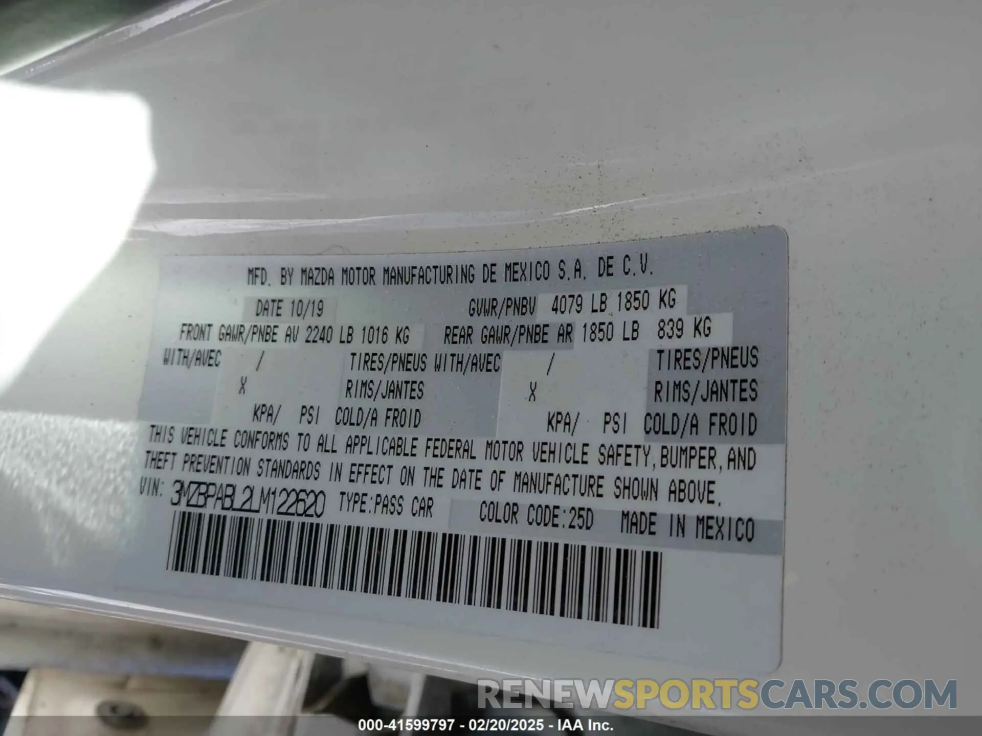 9 Photograph of a damaged car 3MZBPABL2LM122620 MAZDA MAZDA3 2020