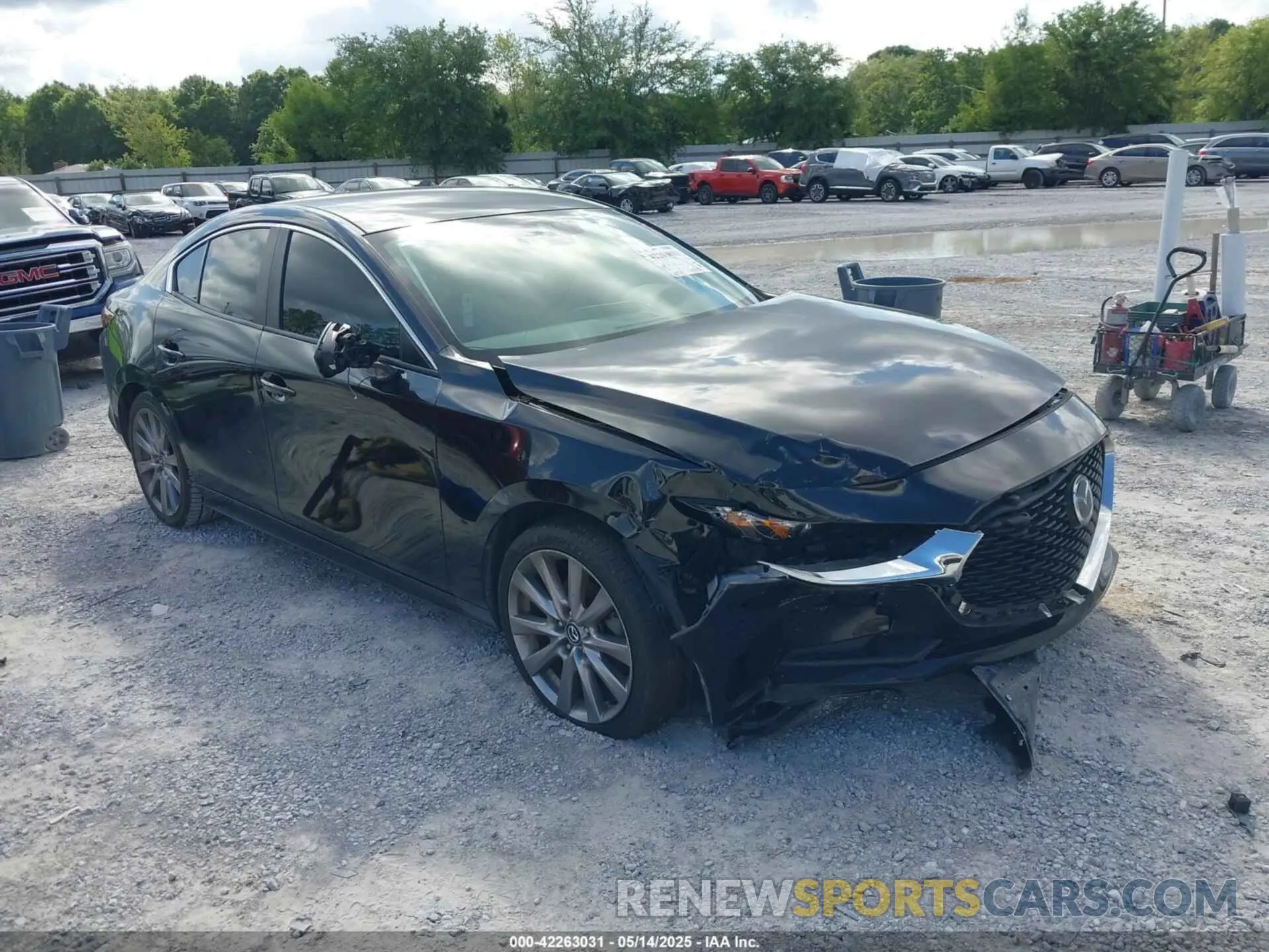 1 Photograph of a damaged car 3MZBPACL5LM135148 MAZDA MAZDA3 2020