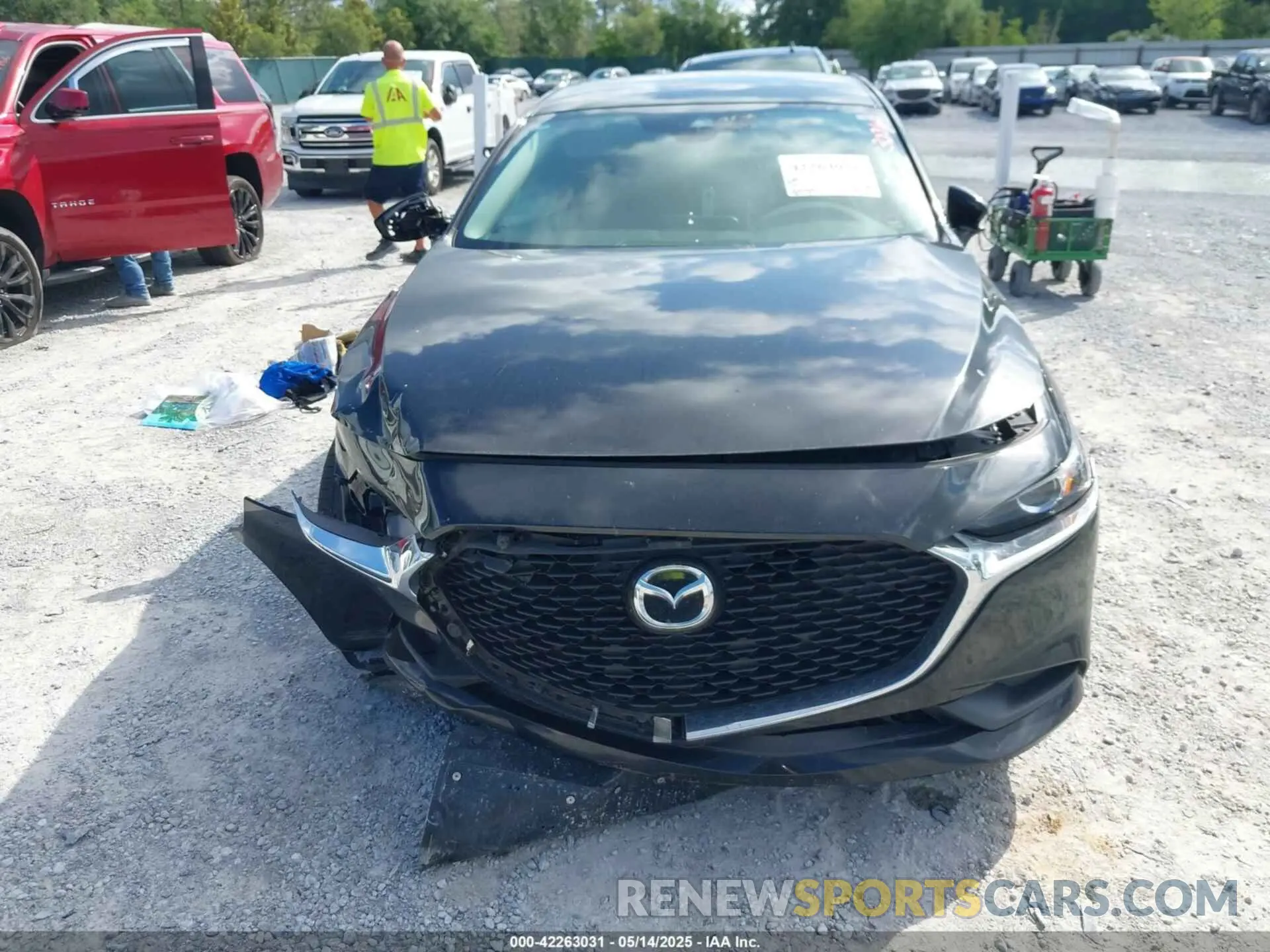 13 Photograph of a damaged car 3MZBPACL5LM135148 MAZDA MAZDA3 2020