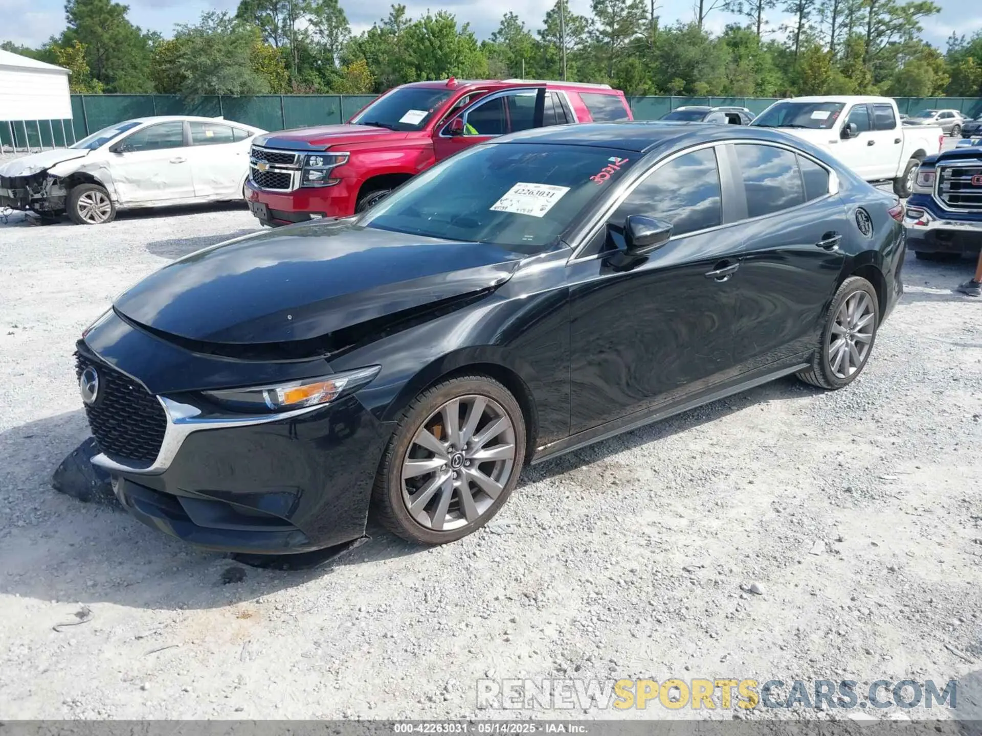 2 Photograph of a damaged car 3MZBPACL5LM135148 MAZDA MAZDA3 2020