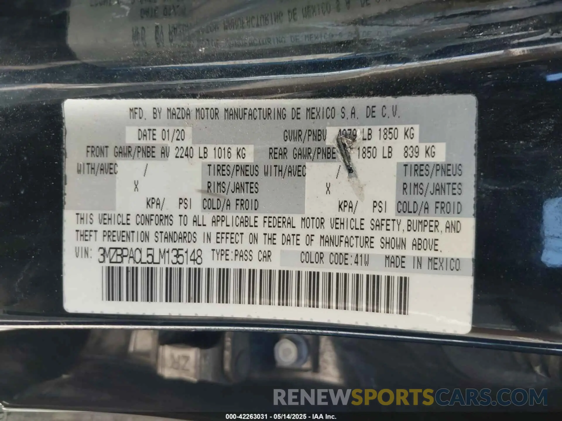 9 Photograph of a damaged car 3MZBPACL5LM135148 MAZDA MAZDA3 2020