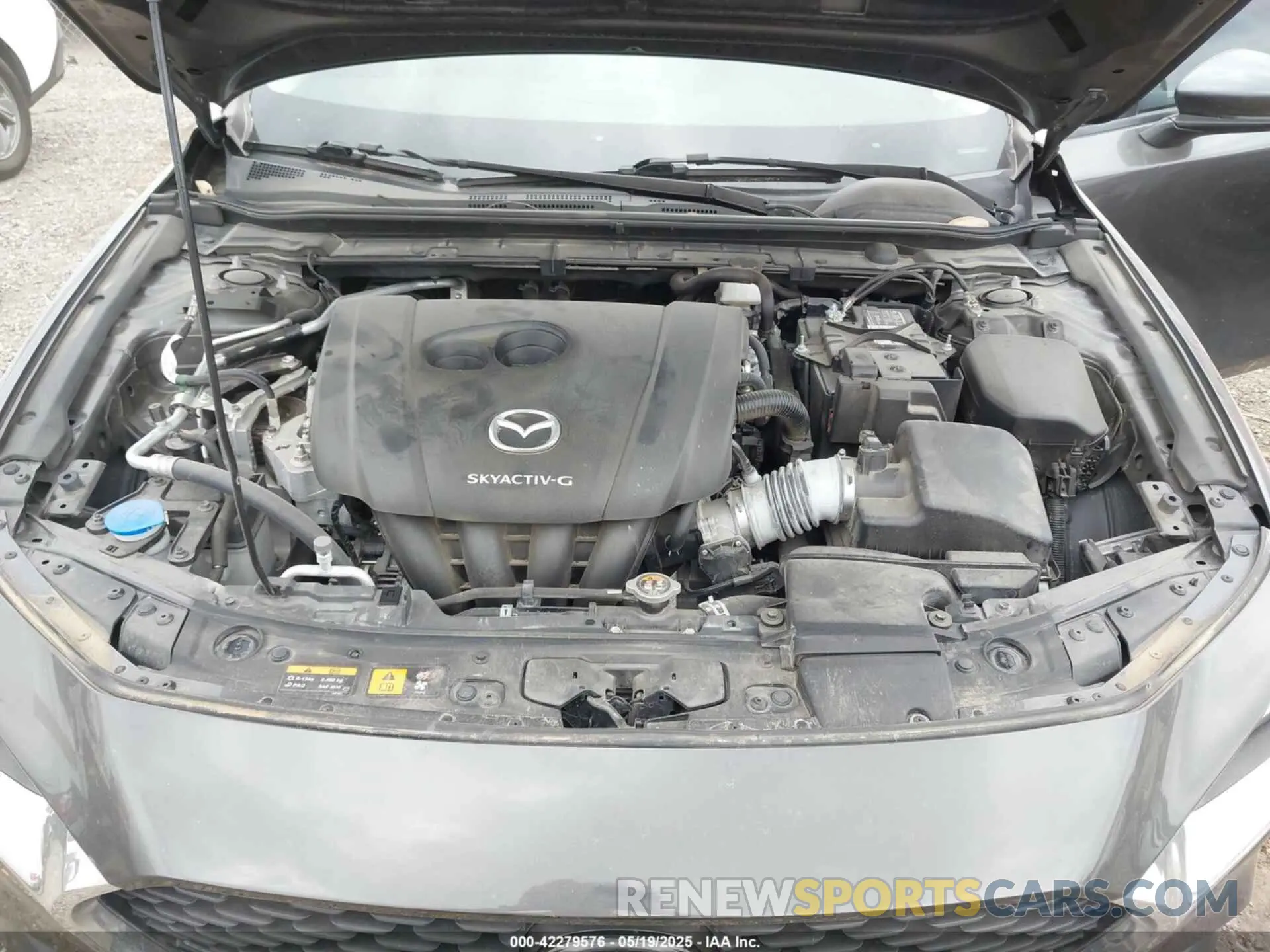 10 Photograph of a damaged car 3MZBPACL6LM130136 MAZDA MAZDA3 2020