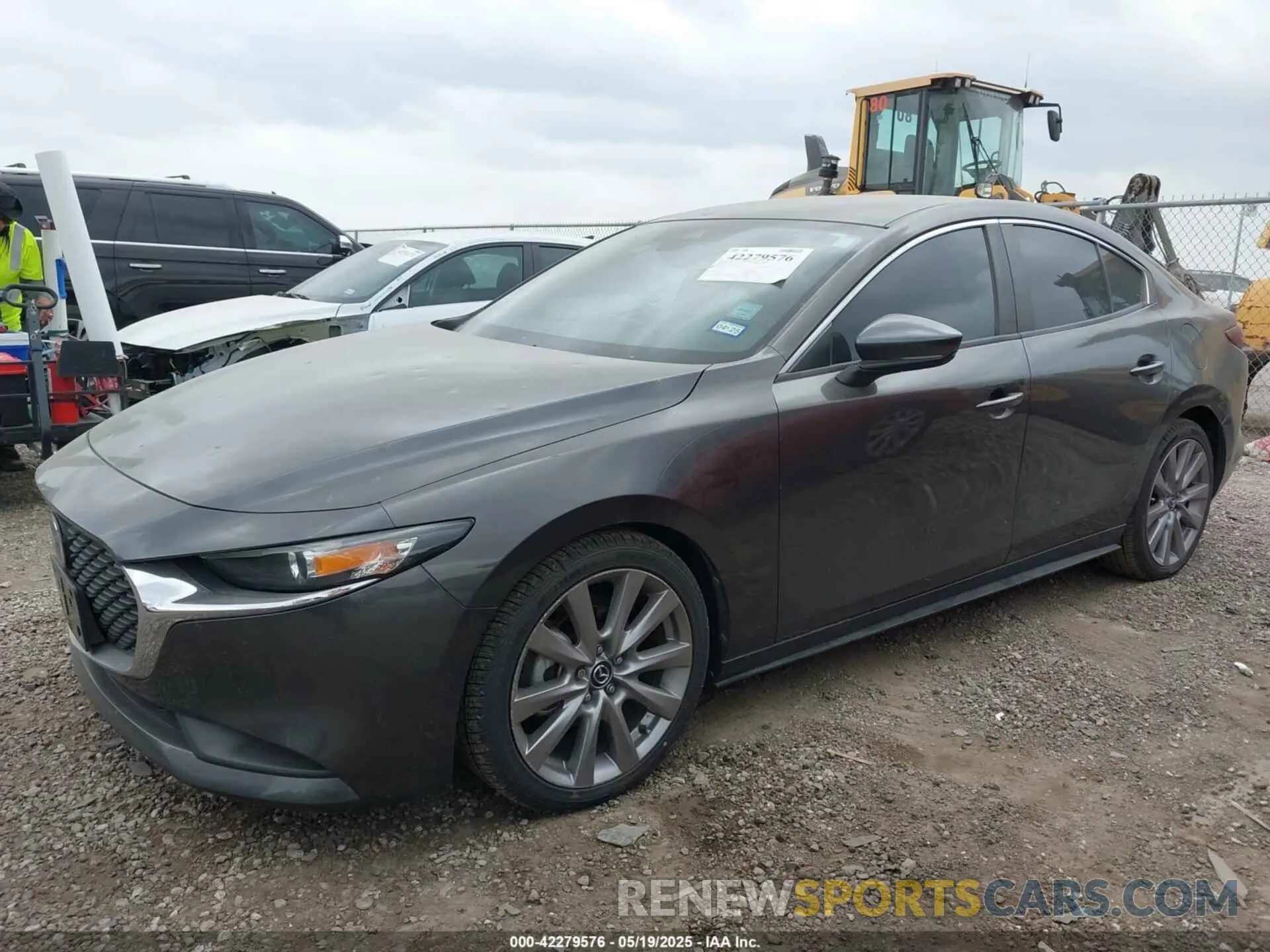 2 Photograph of a damaged car 3MZBPACL6LM130136 MAZDA MAZDA3 2020