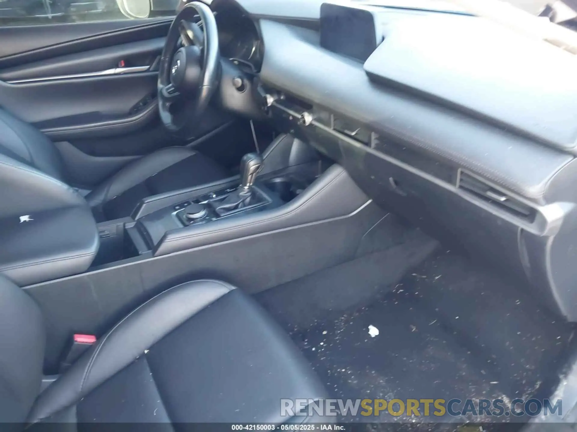 5 Photograph of a damaged car 3MZBPACL6LM133425 MAZDA MAZDA3 2020