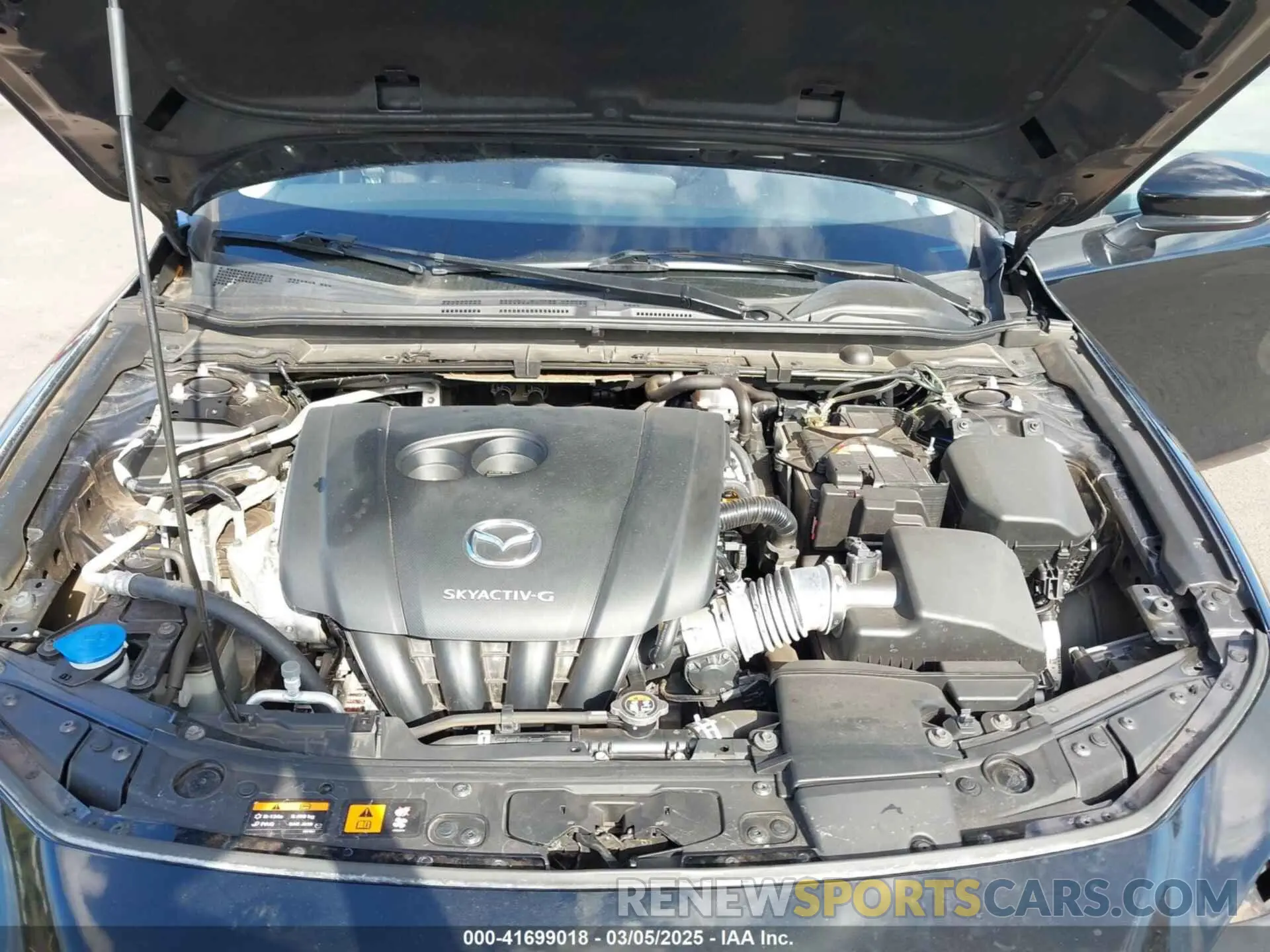 10 Photograph of a damaged car 3MZBPACL9LM131720 MAZDA MAZDA3 2020