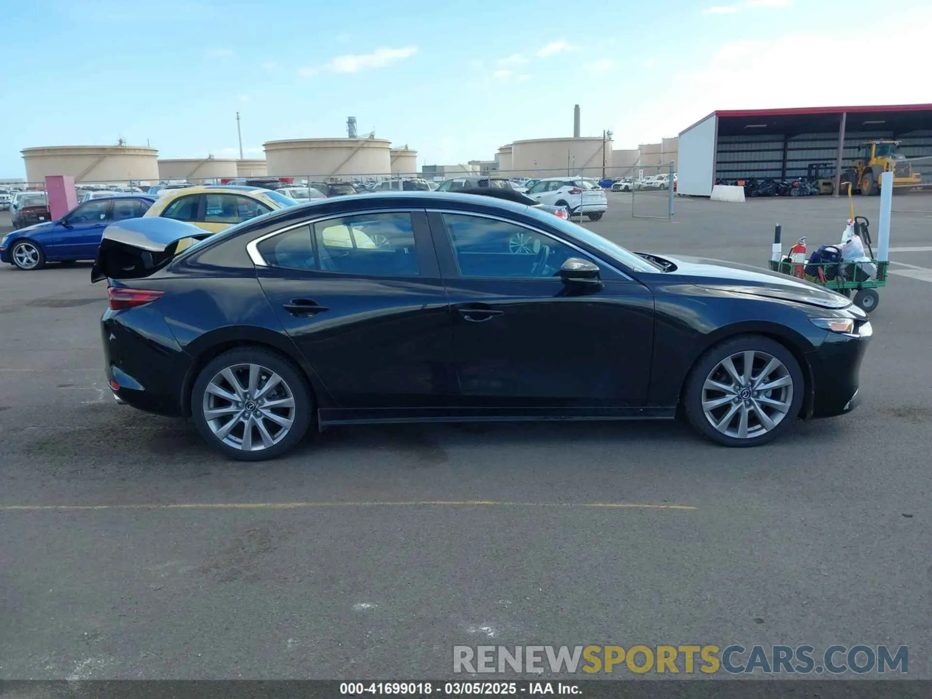 14 Photograph of a damaged car 3MZBPACL9LM131720 MAZDA MAZDA3 2020