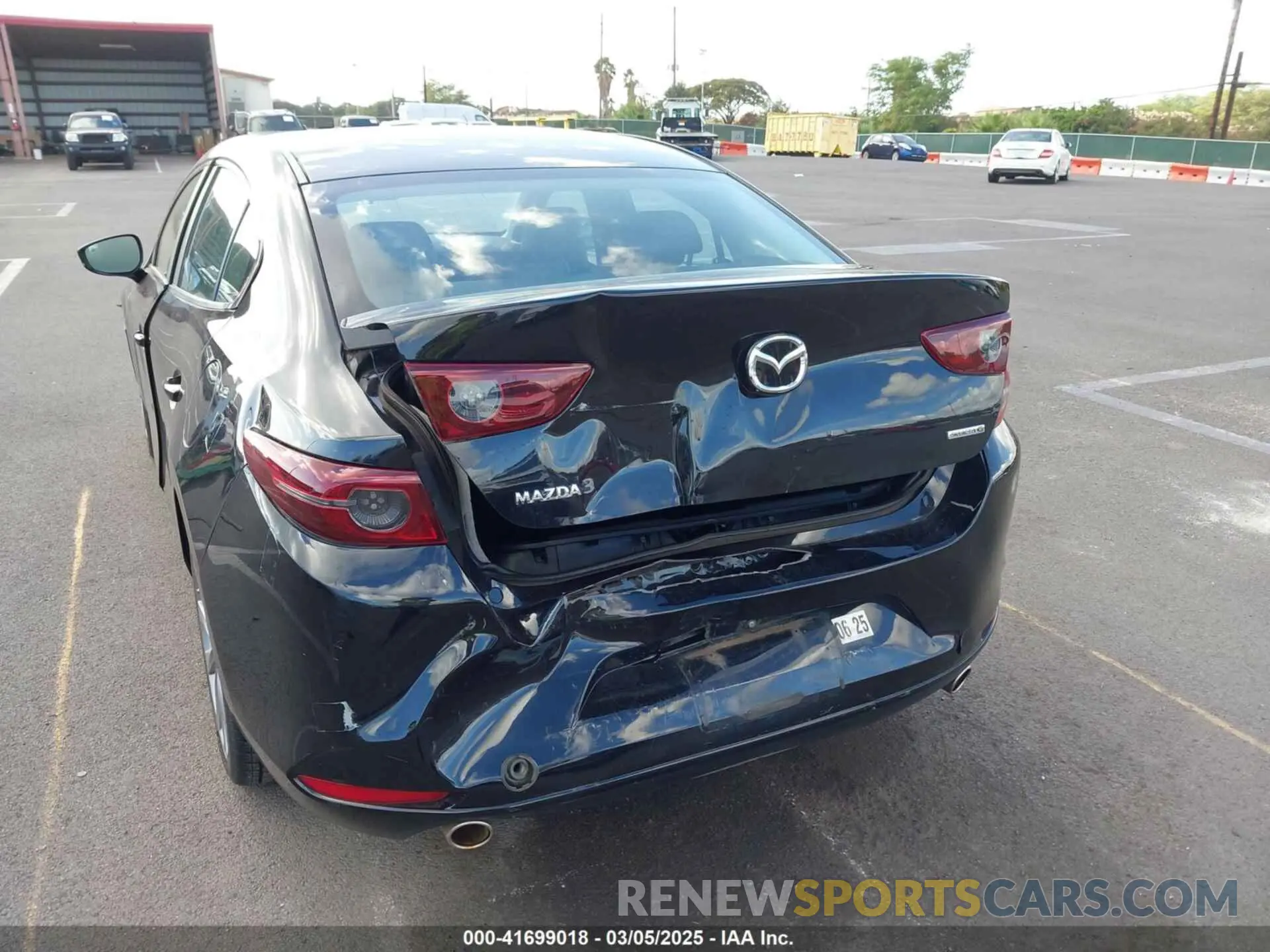 6 Photograph of a damaged car 3MZBPACL9LM131720 MAZDA MAZDA3 2020