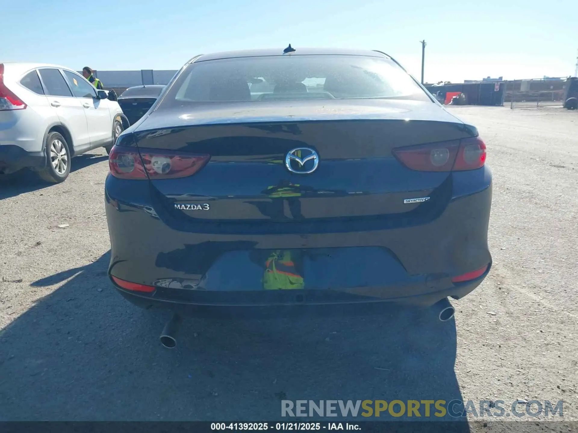 16 Photograph of a damaged car 3MZBPADLXLM119509 MAZDA MAZDA3 2020