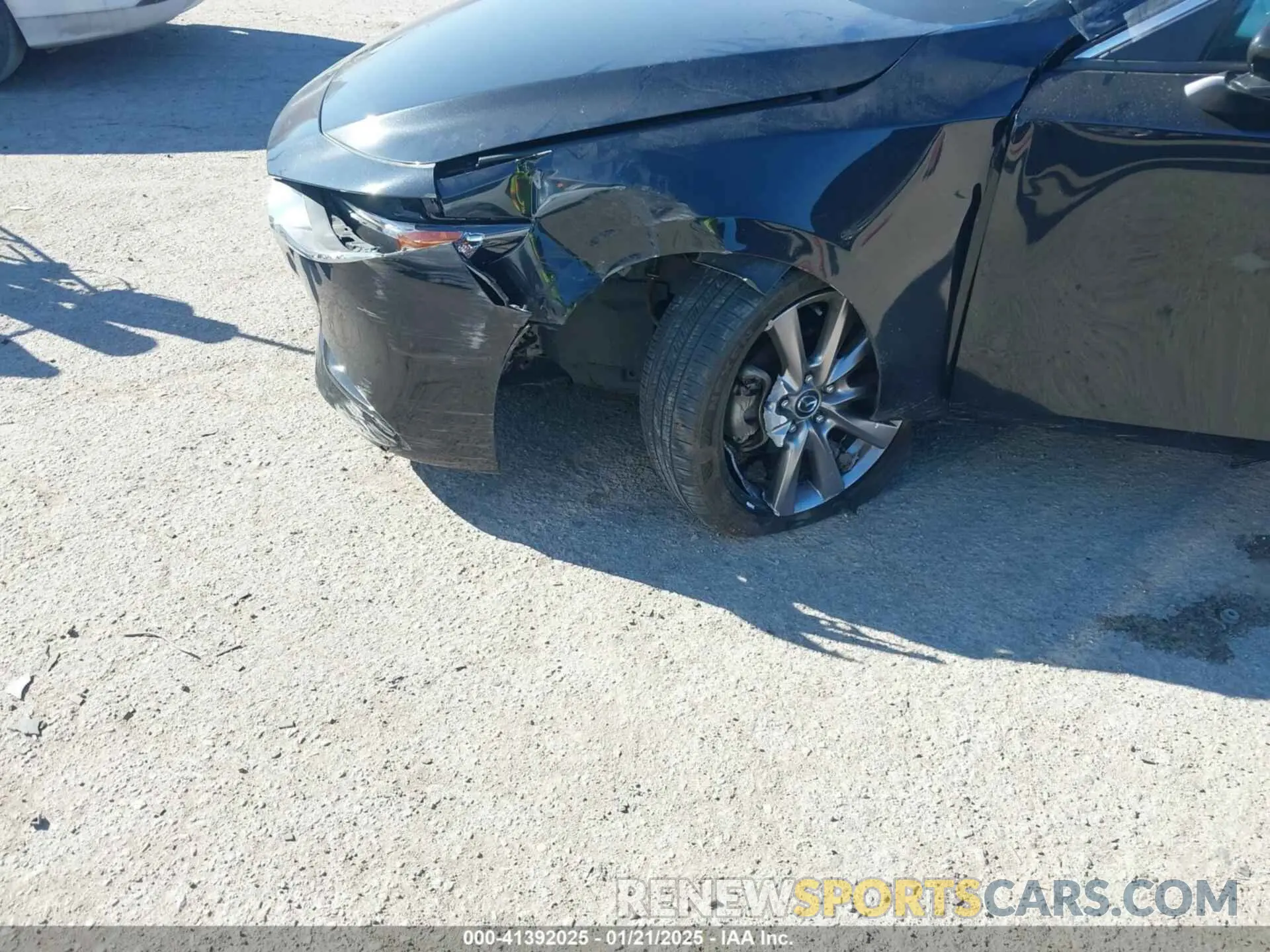 6 Photograph of a damaged car 3MZBPADLXLM119509 MAZDA MAZDA3 2020