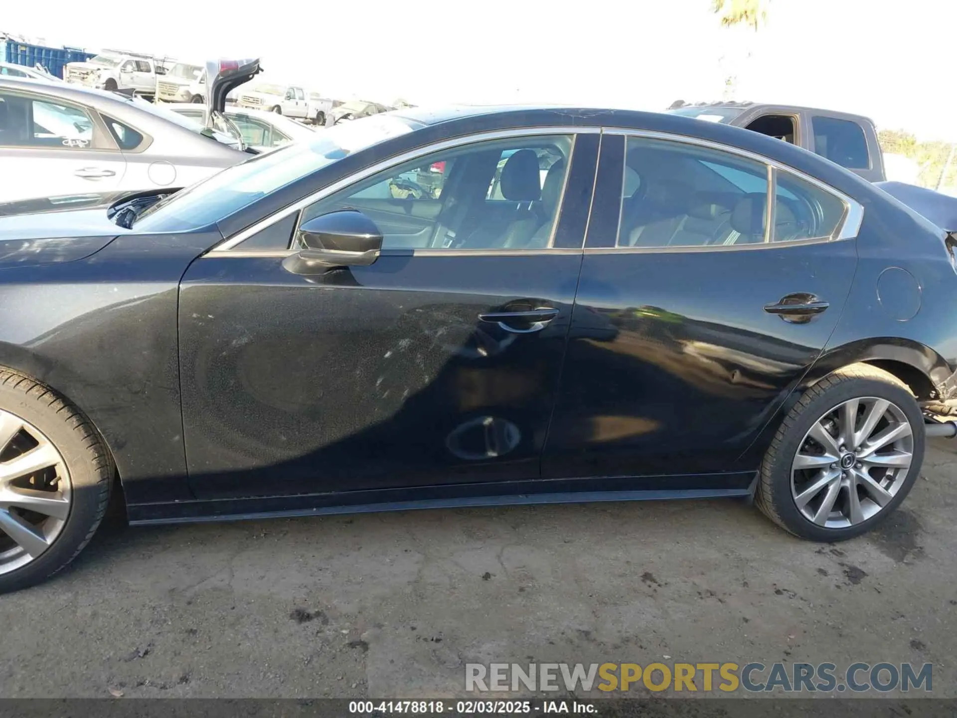 15 Photograph of a damaged car 3MZBPAEM2LM124405 MAZDA MAZDA3 2020