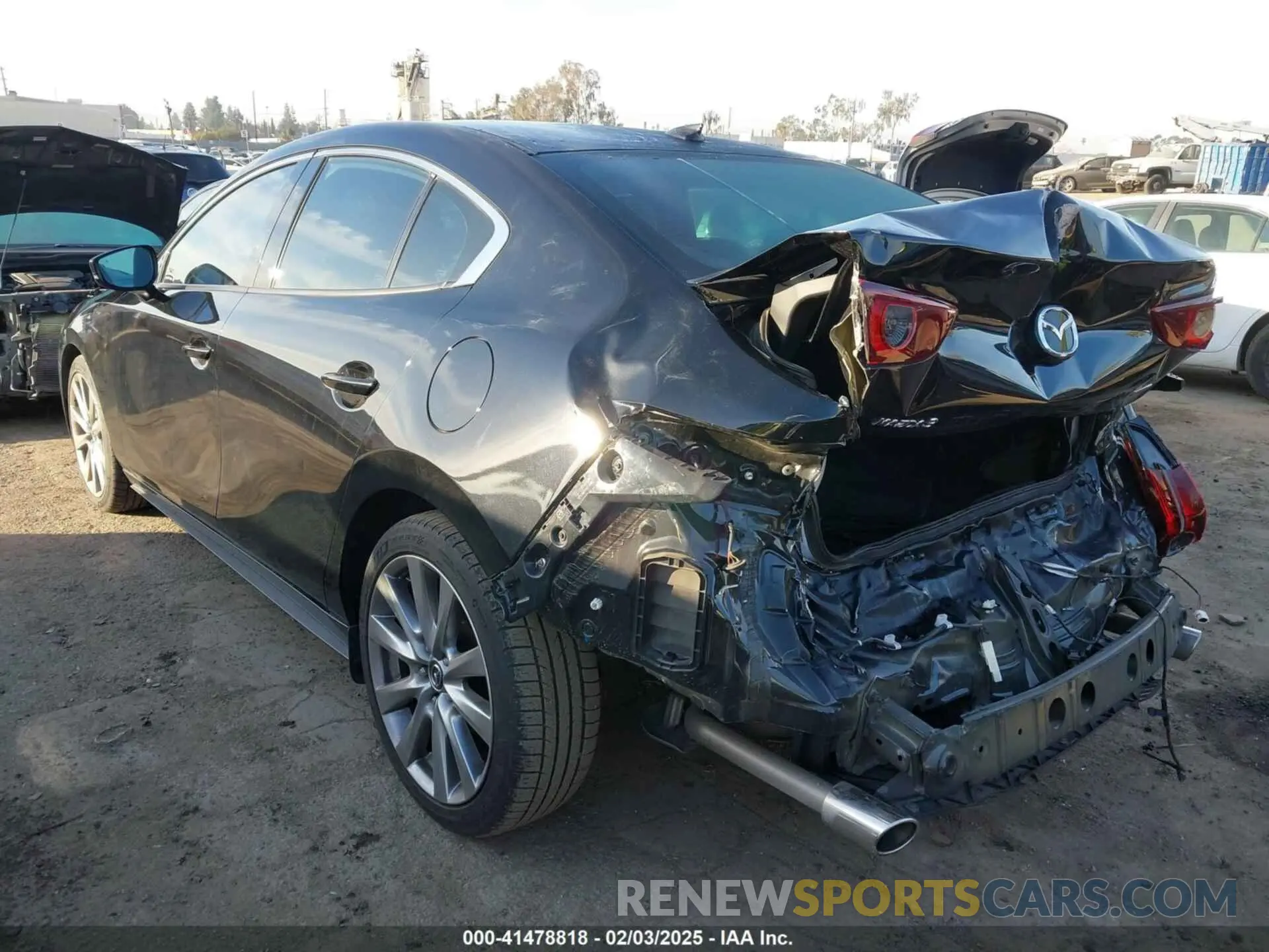 3 Photograph of a damaged car 3MZBPAEM2LM124405 MAZDA MAZDA3 2020