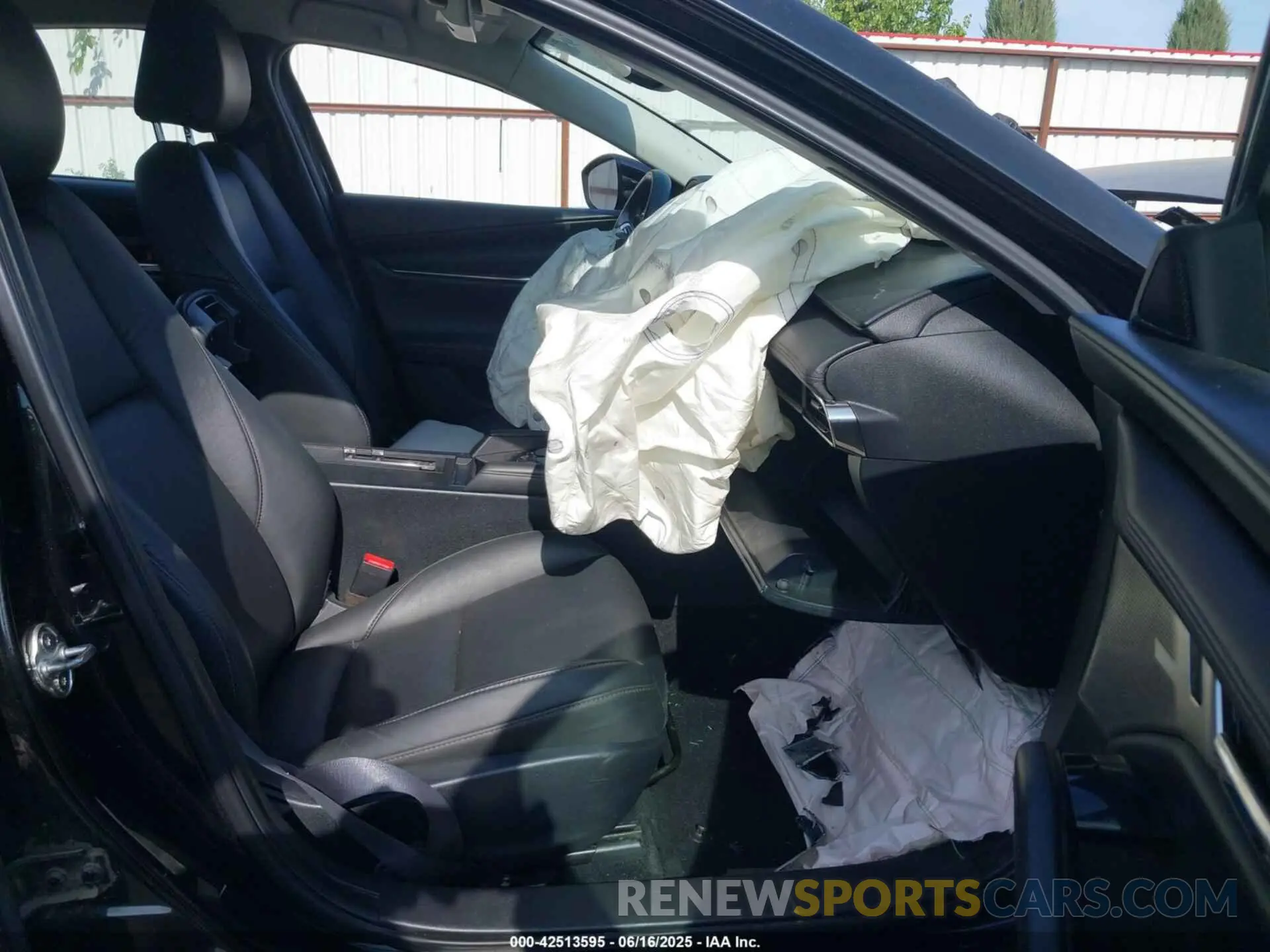 5 Photograph of a damaged car 3MZBPBDM2LM133399 MAZDA MAZDA3 2020