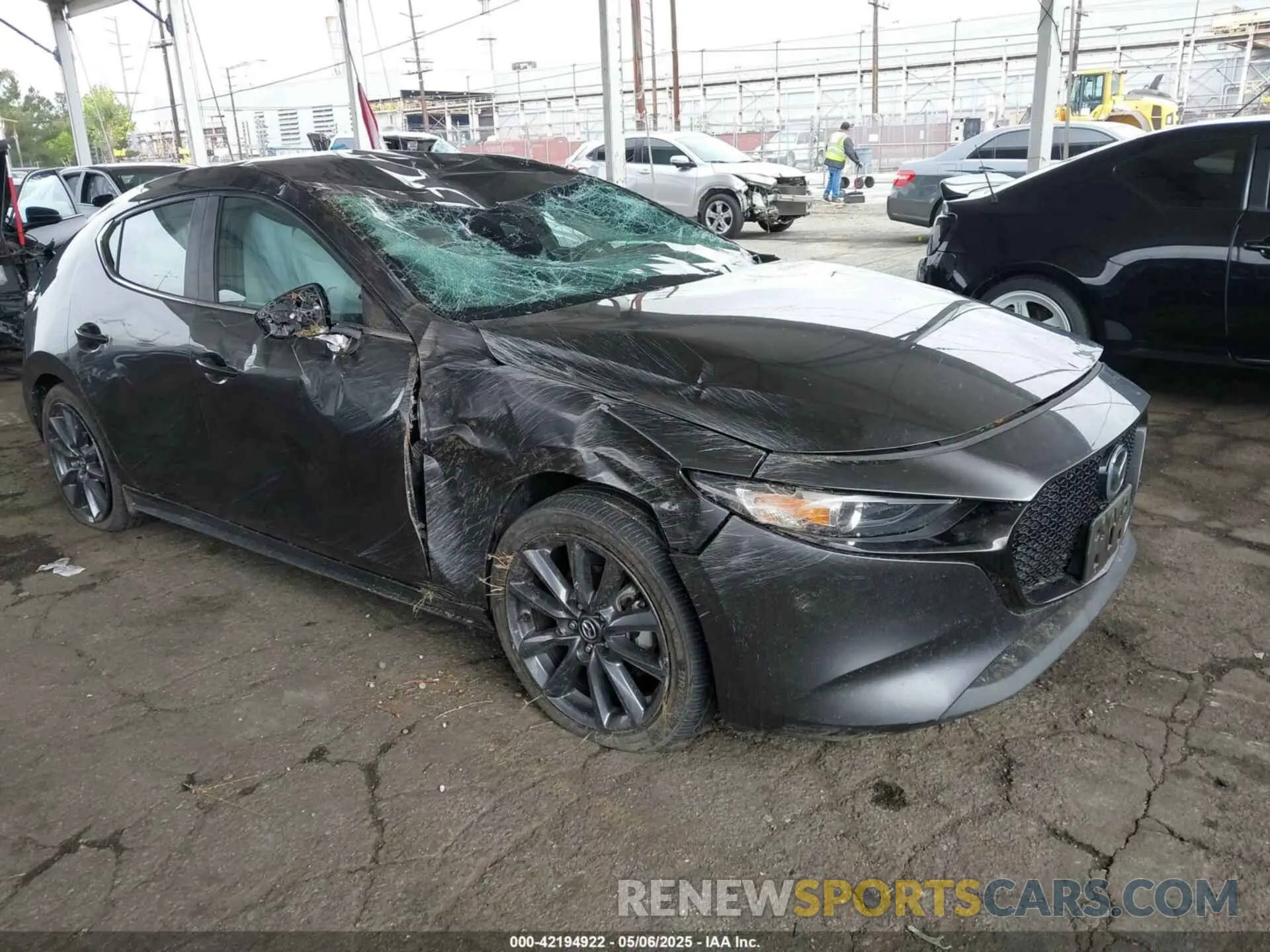 1 Photograph of a damaged car JM1BPALM0L1163707 MAZDA MAZDA3 2020