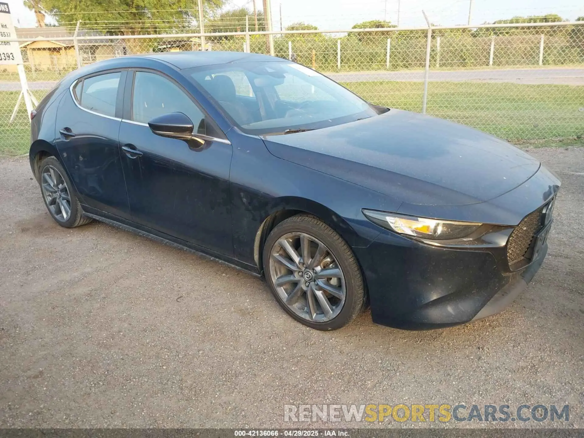 1 Photograph of a damaged car JM1BPAMM9L1167012 MAZDA MAZDA3 2020