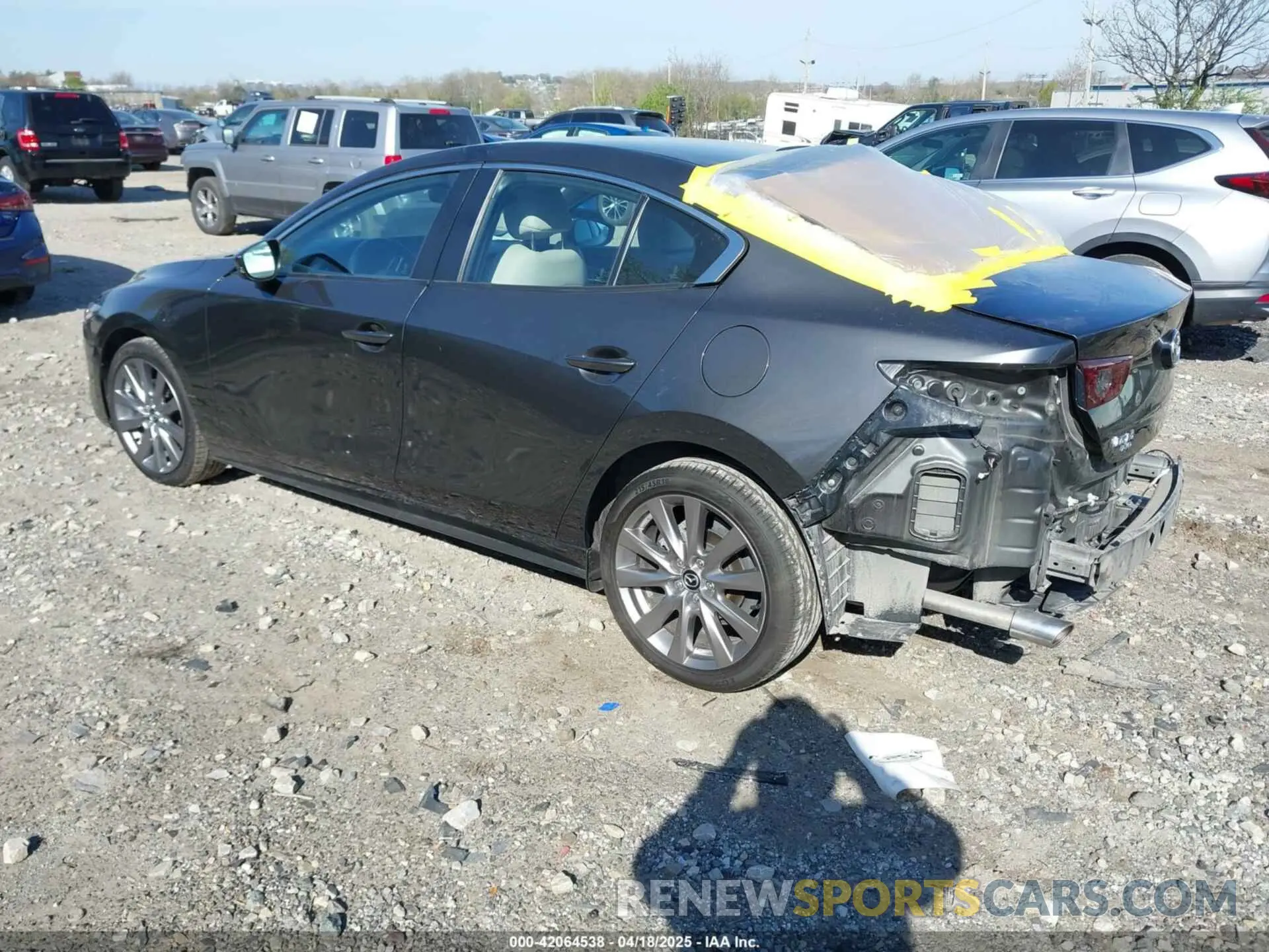 3 Photograph of a damaged car JM1BPBDM6L1167443 MAZDA MAZDA3 2020