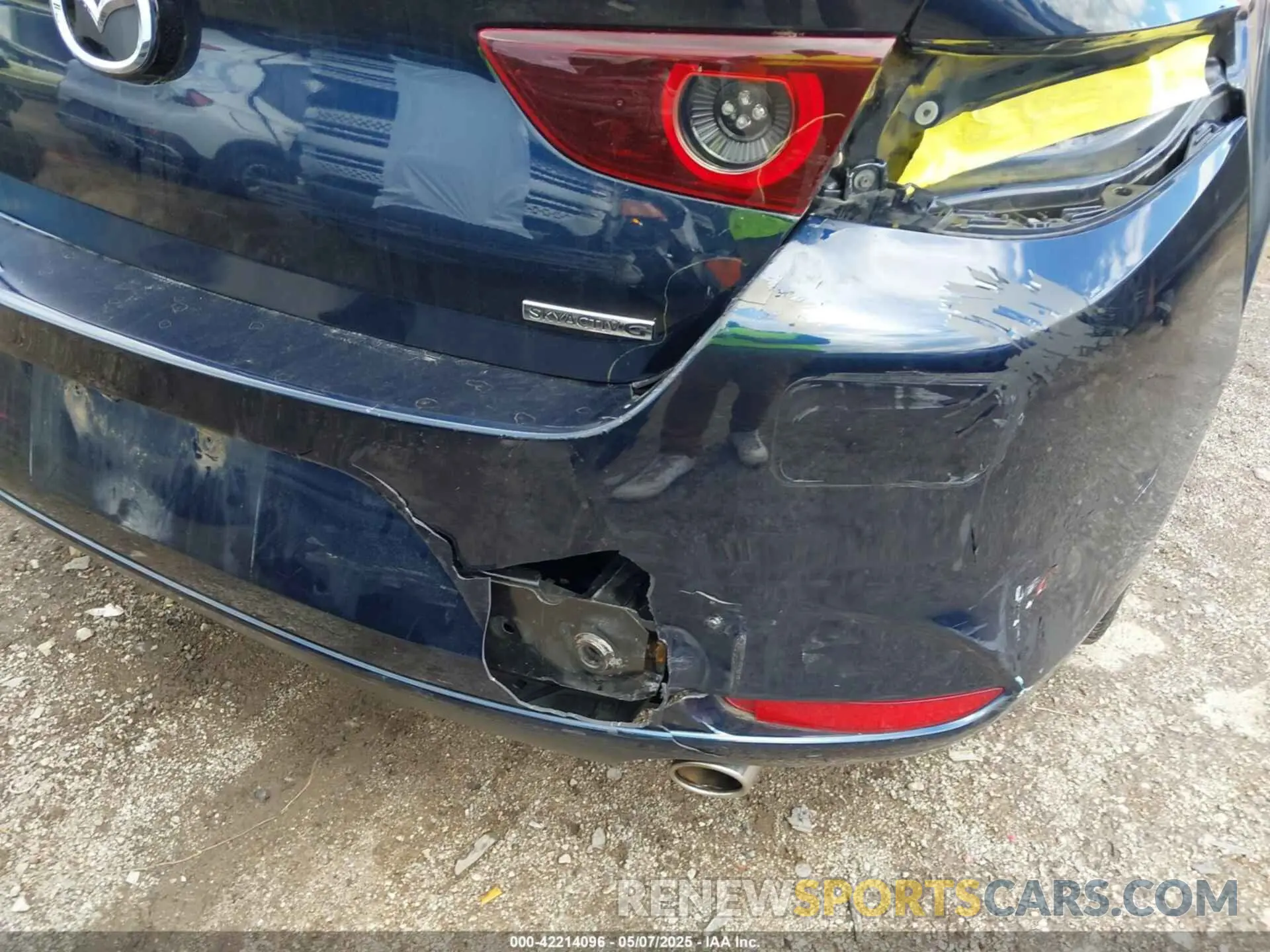 20 Photograph of a damaged car JM1BPBEM2L1163307 MAZDA MAZDA3 2020