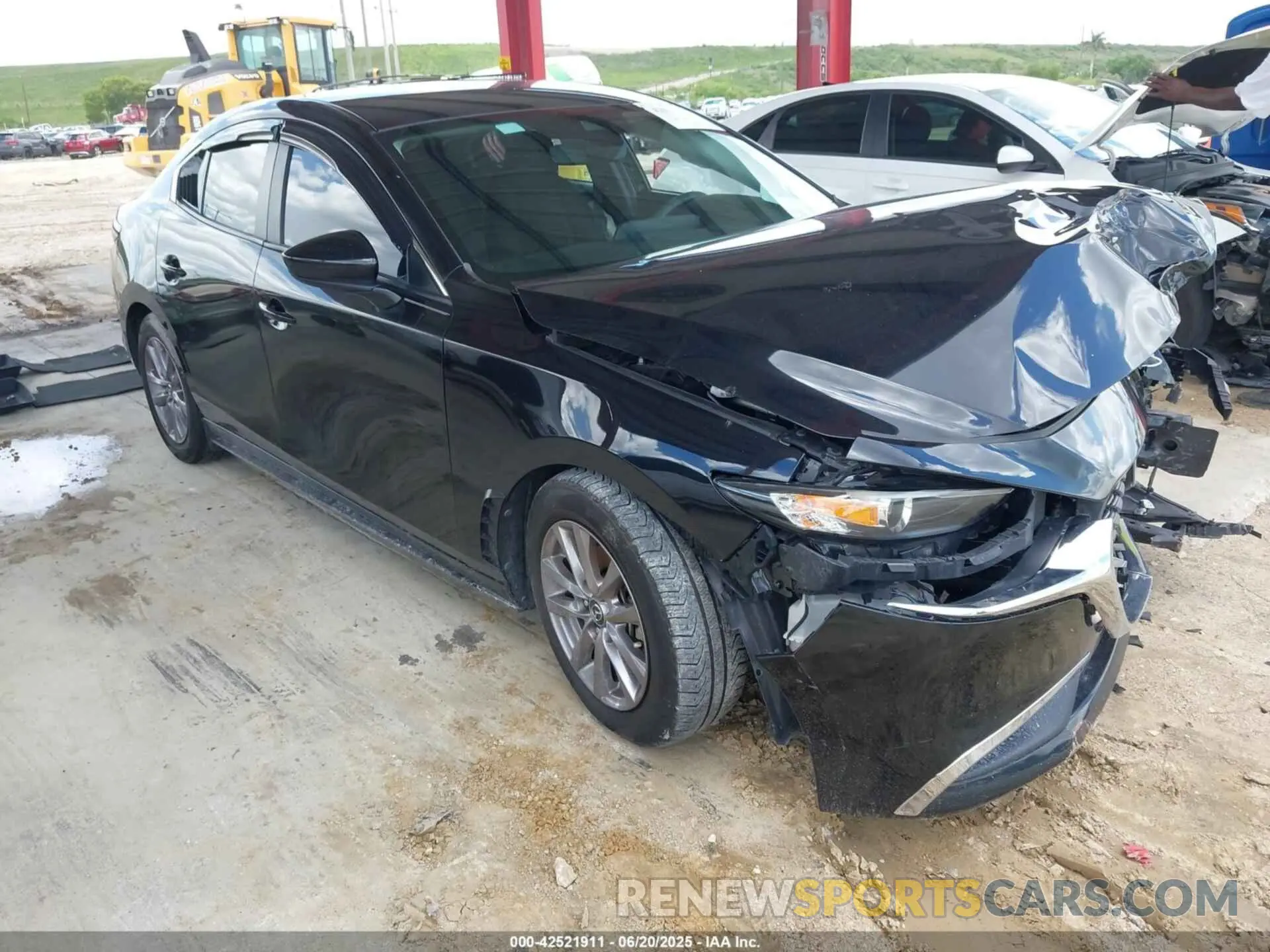 1 Photograph of a damaged car 3MZBPAAL3MM204570 MAZDA MAZDA3 2021