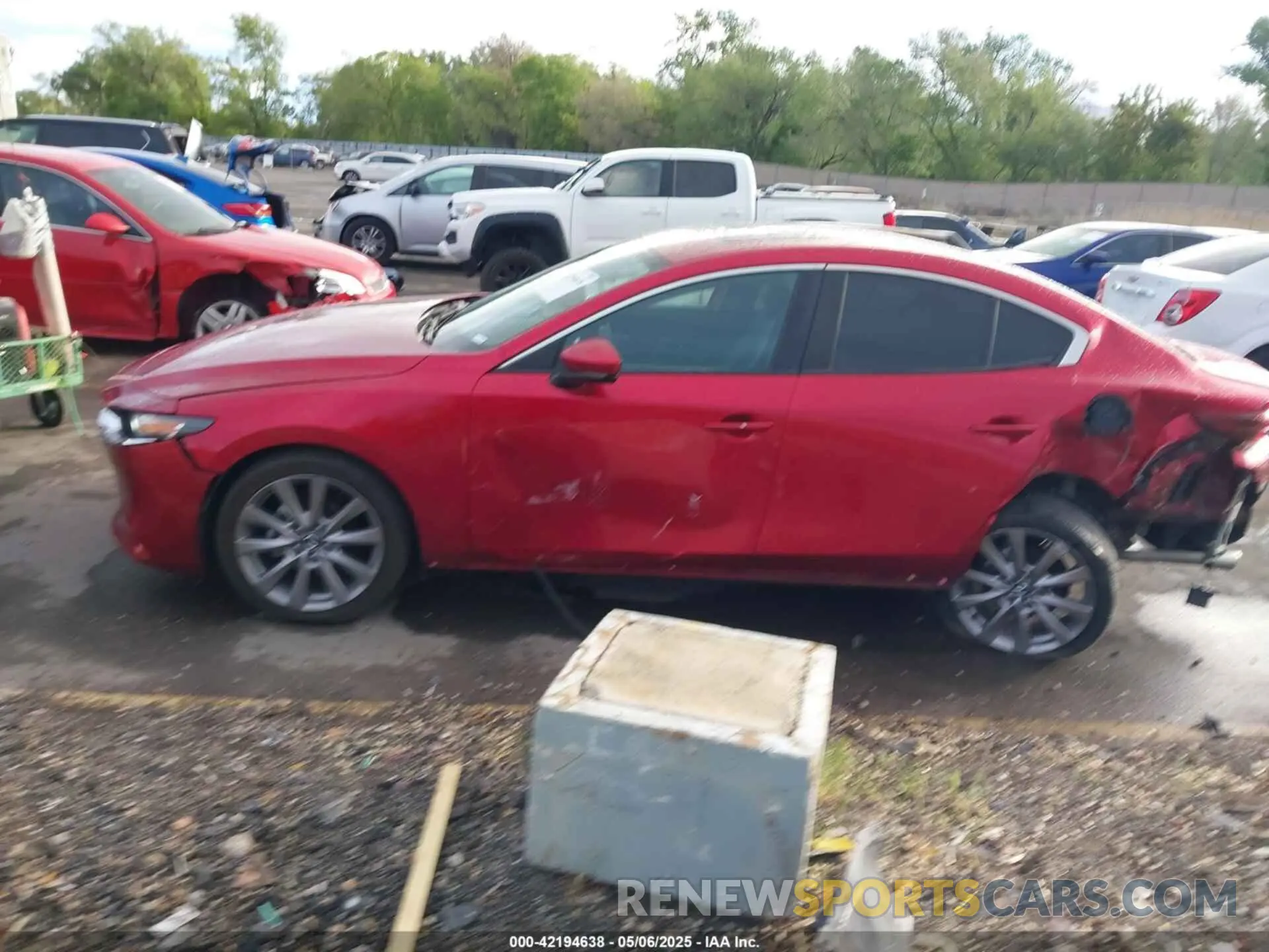 14 Photograph of a damaged car 3MZBPACL0MM252671 MAZDA MAZDA3 2021