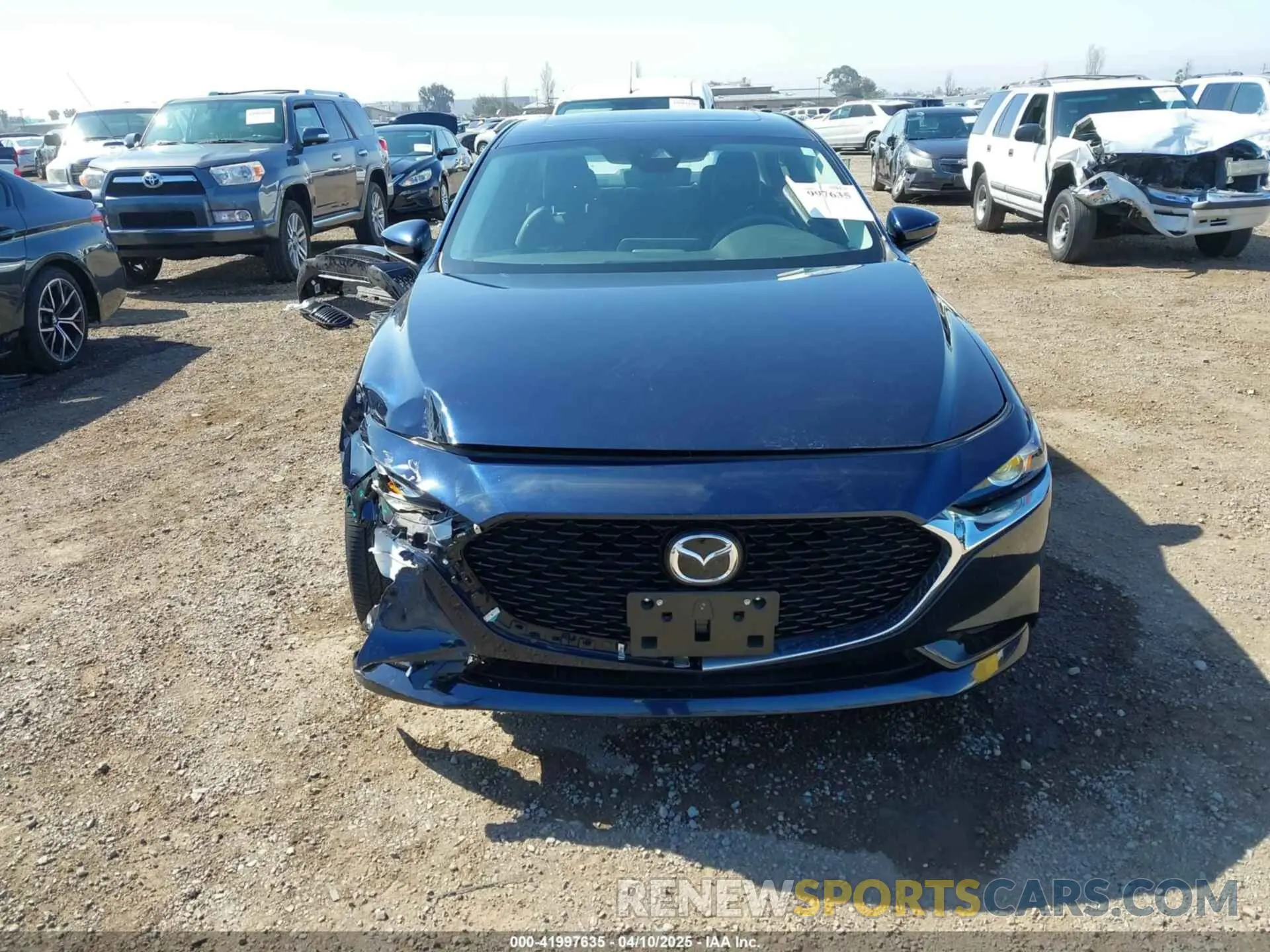 12 Photograph of a damaged car 3MZBPACL4MM201142 MAZDA MAZDA3 2021