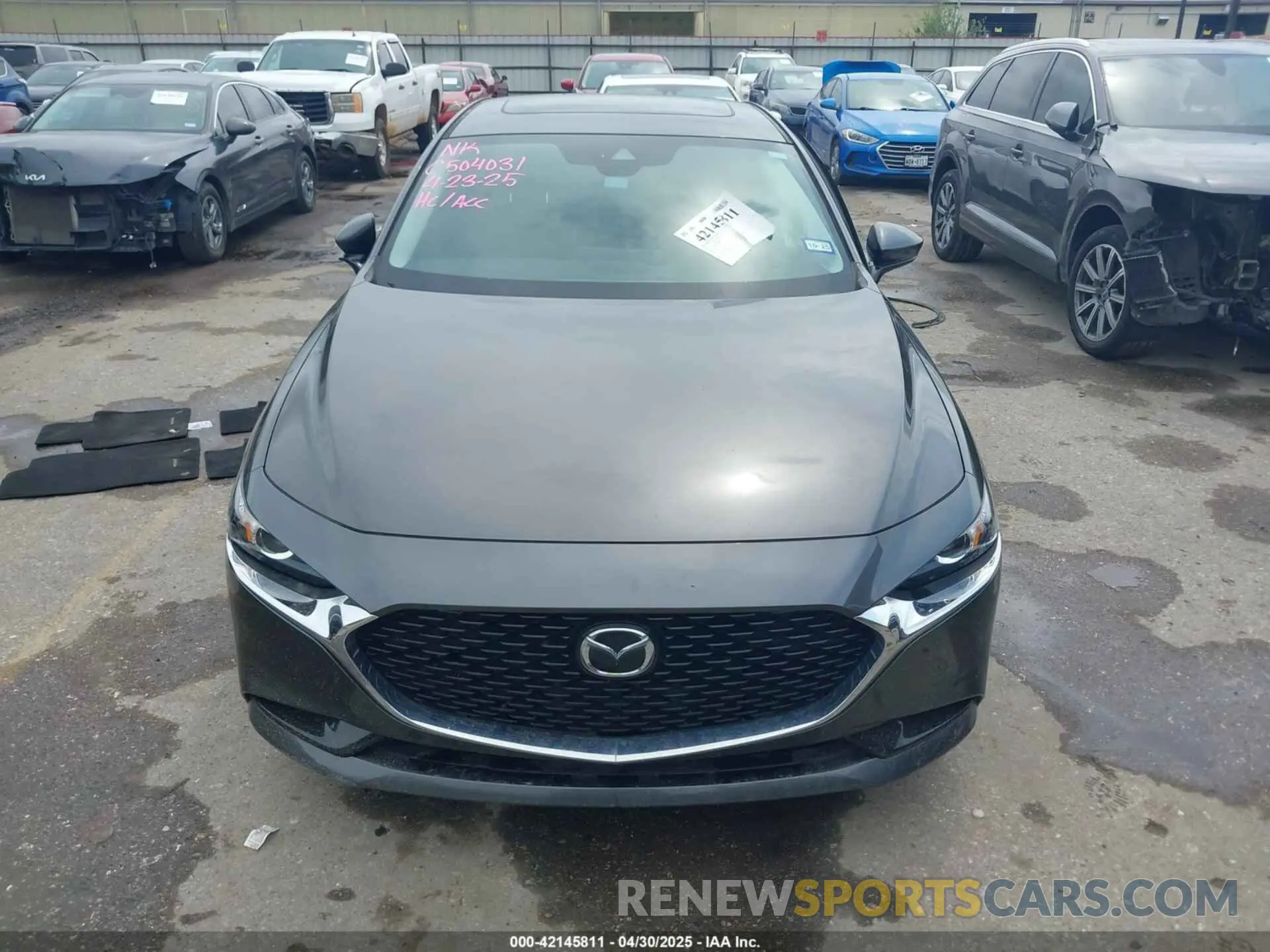 11 Photograph of a damaged car 3MZBPACL6MM252531 MAZDA MAZDA3 2021