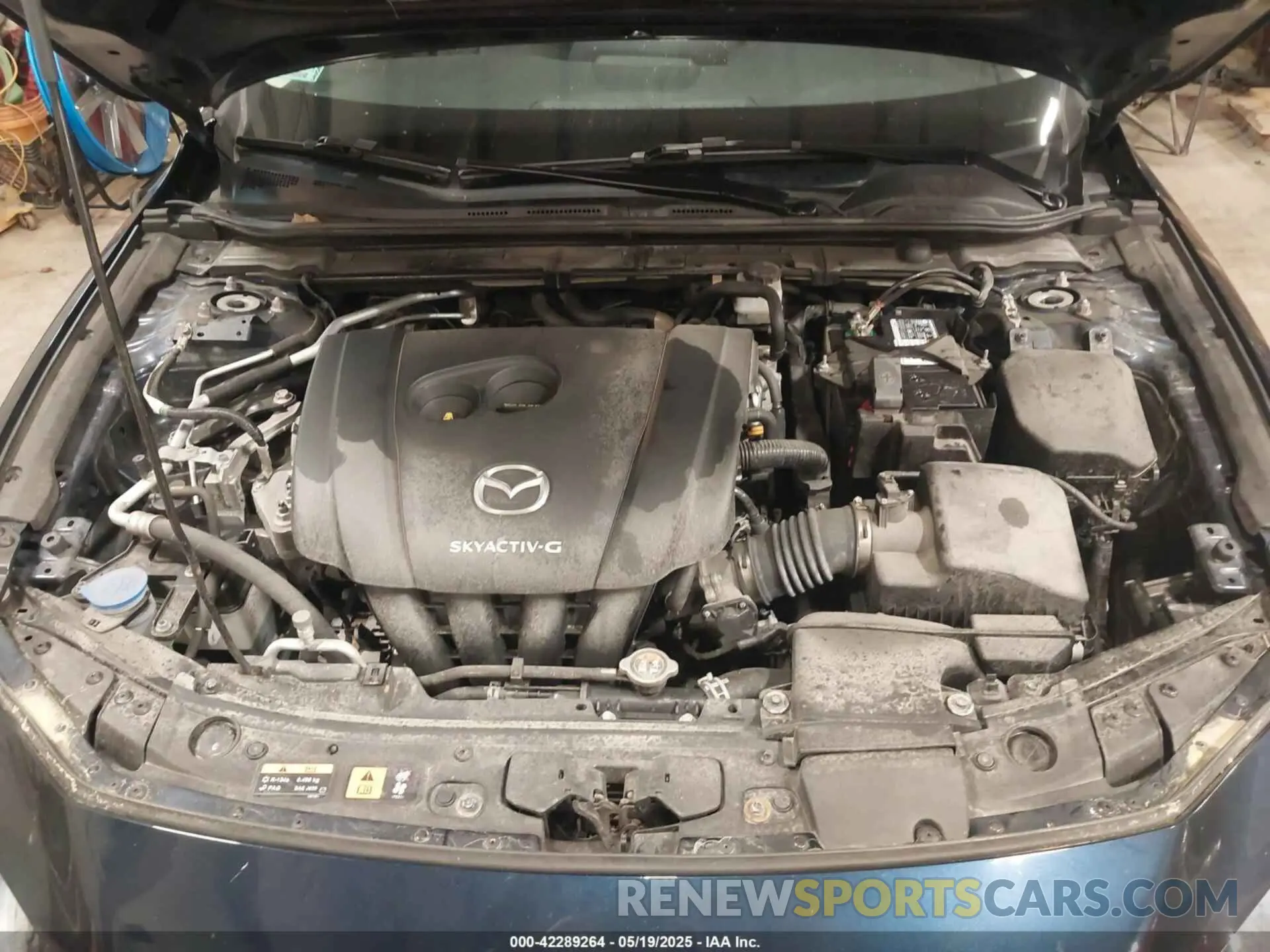 10 Photograph of a damaged car 3MZBPBCLXMM251212 MAZDA MAZDA3 2021