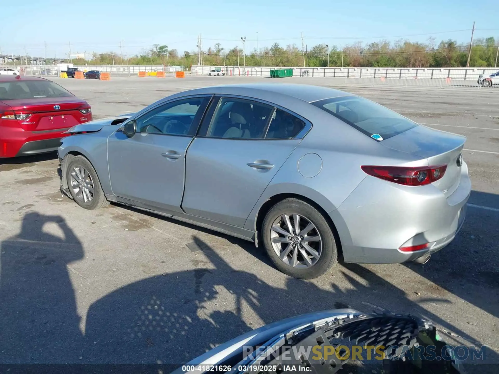 3 Photograph of a damaged car JM1BPAA71M1335435 MAZDA MAZDA3 2021