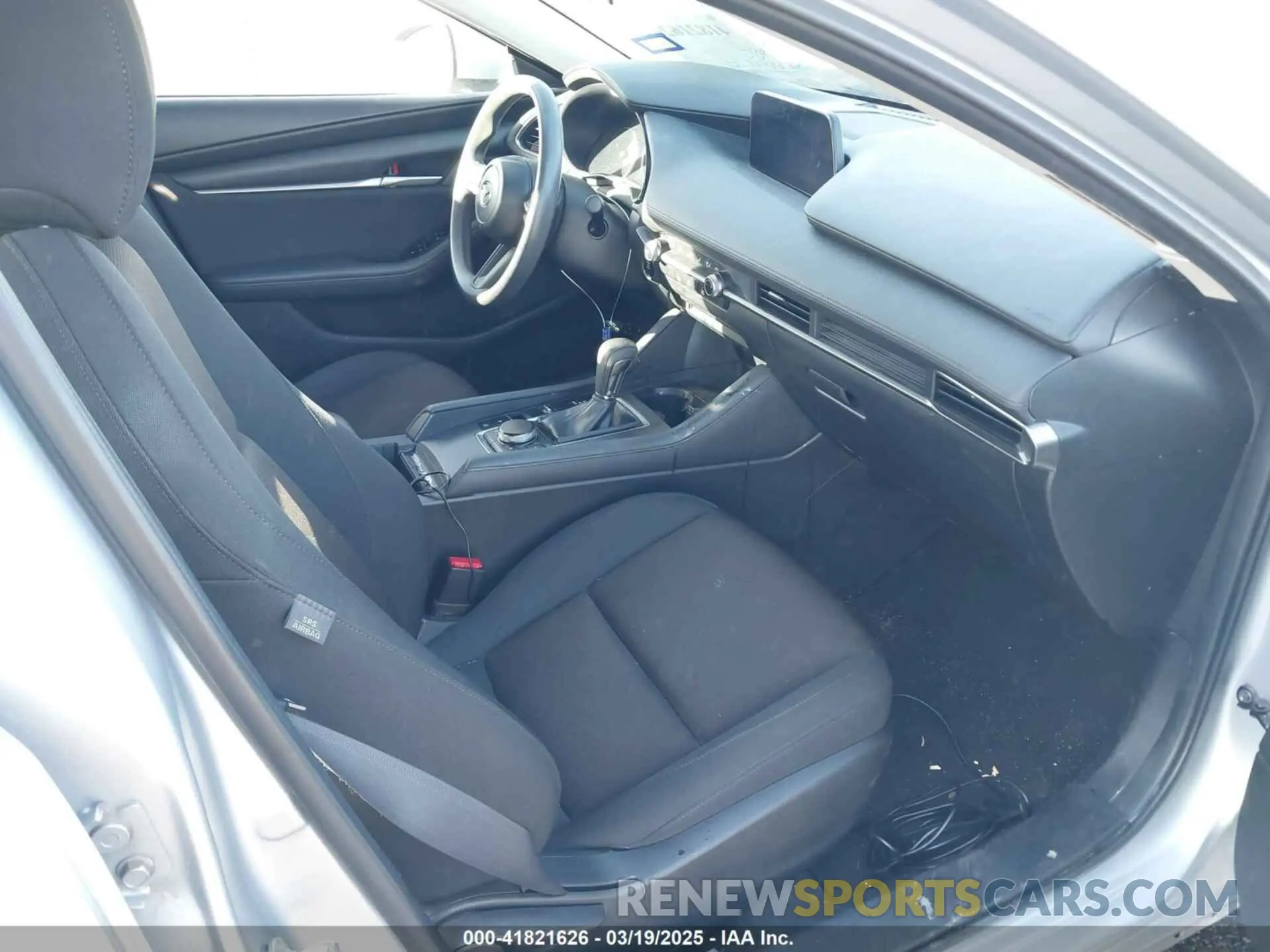 5 Photograph of a damaged car JM1BPAA71M1335435 MAZDA MAZDA3 2021