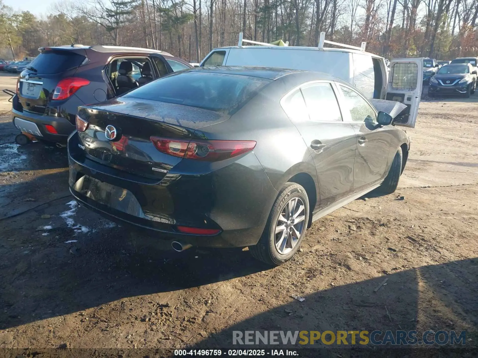 4 Photograph of a damaged car JM1BPAA72M1334617 MAZDA MAZDA3 2021