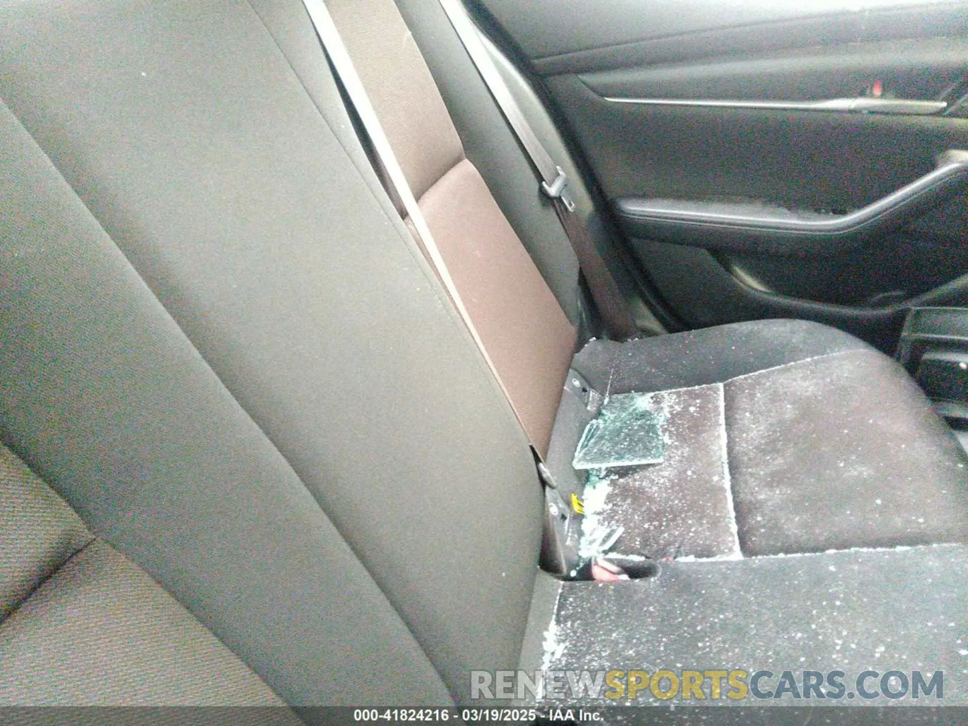 8 Photograph of a damaged car JM1BPAAL7M1314117 MAZDA MAZDA3 2021