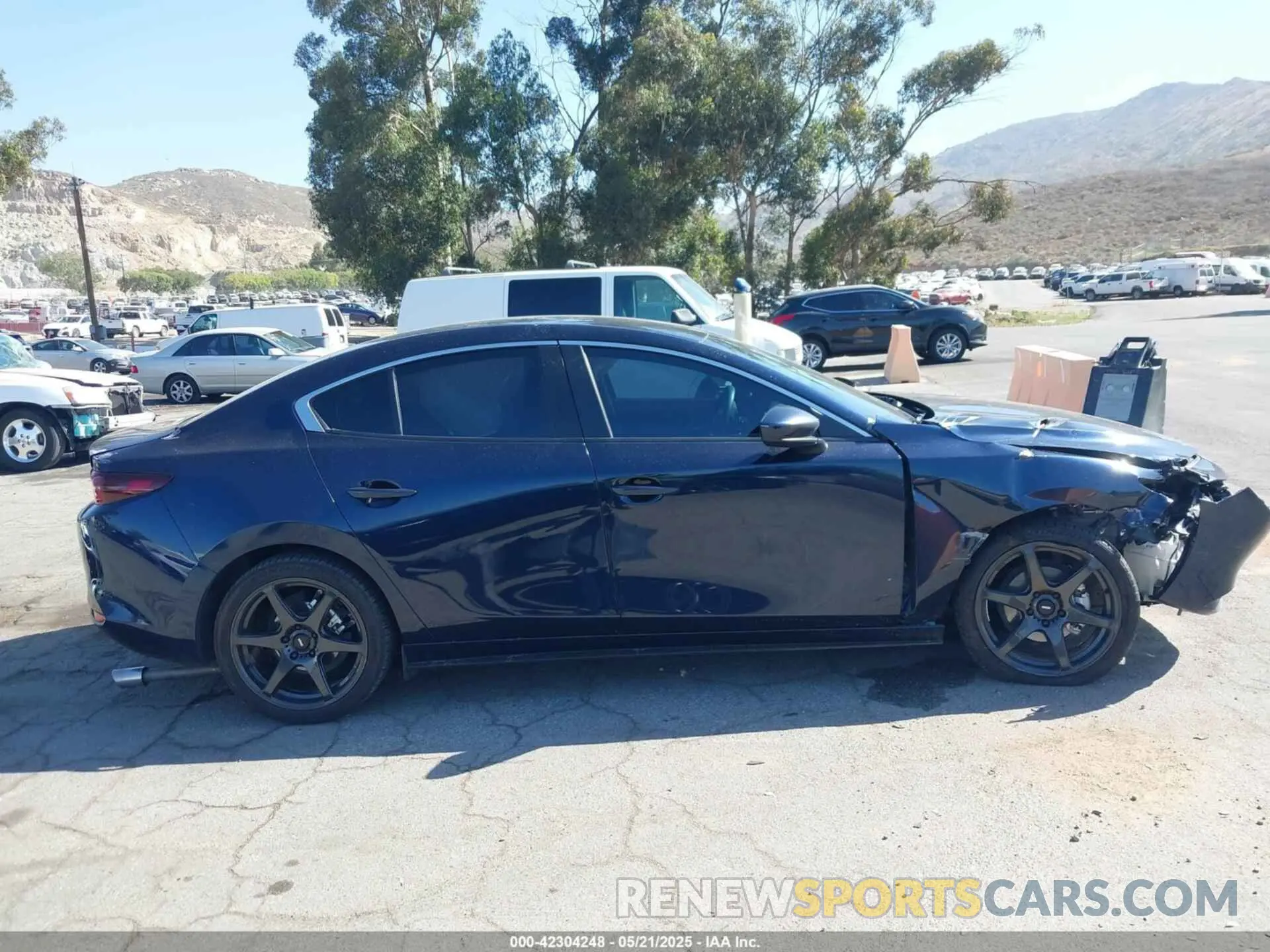 14 Photograph of a damaged car JM1BPAALXM1326956 MAZDA MAZDA3 2021