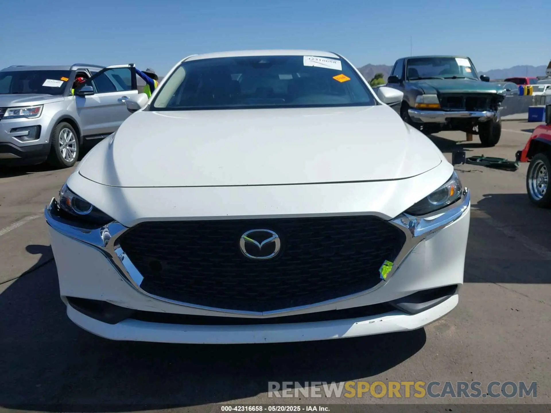 11 Photograph of a damaged car JM1BPABL3M1339109 MAZDA MAZDA3 2021