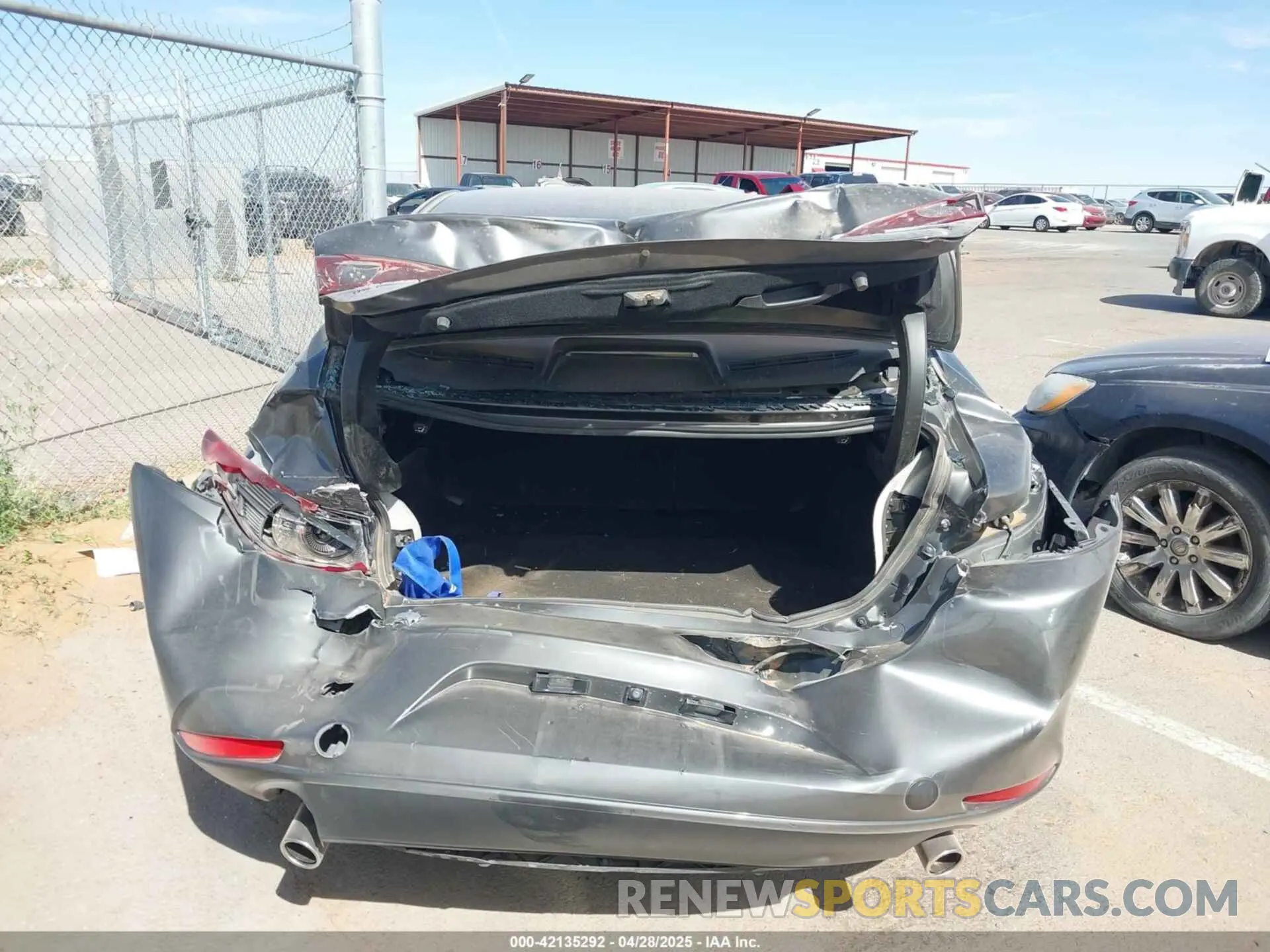 17 Photograph of a damaged car JM1BPABL7M1334057 MAZDA MAZDA3 2021