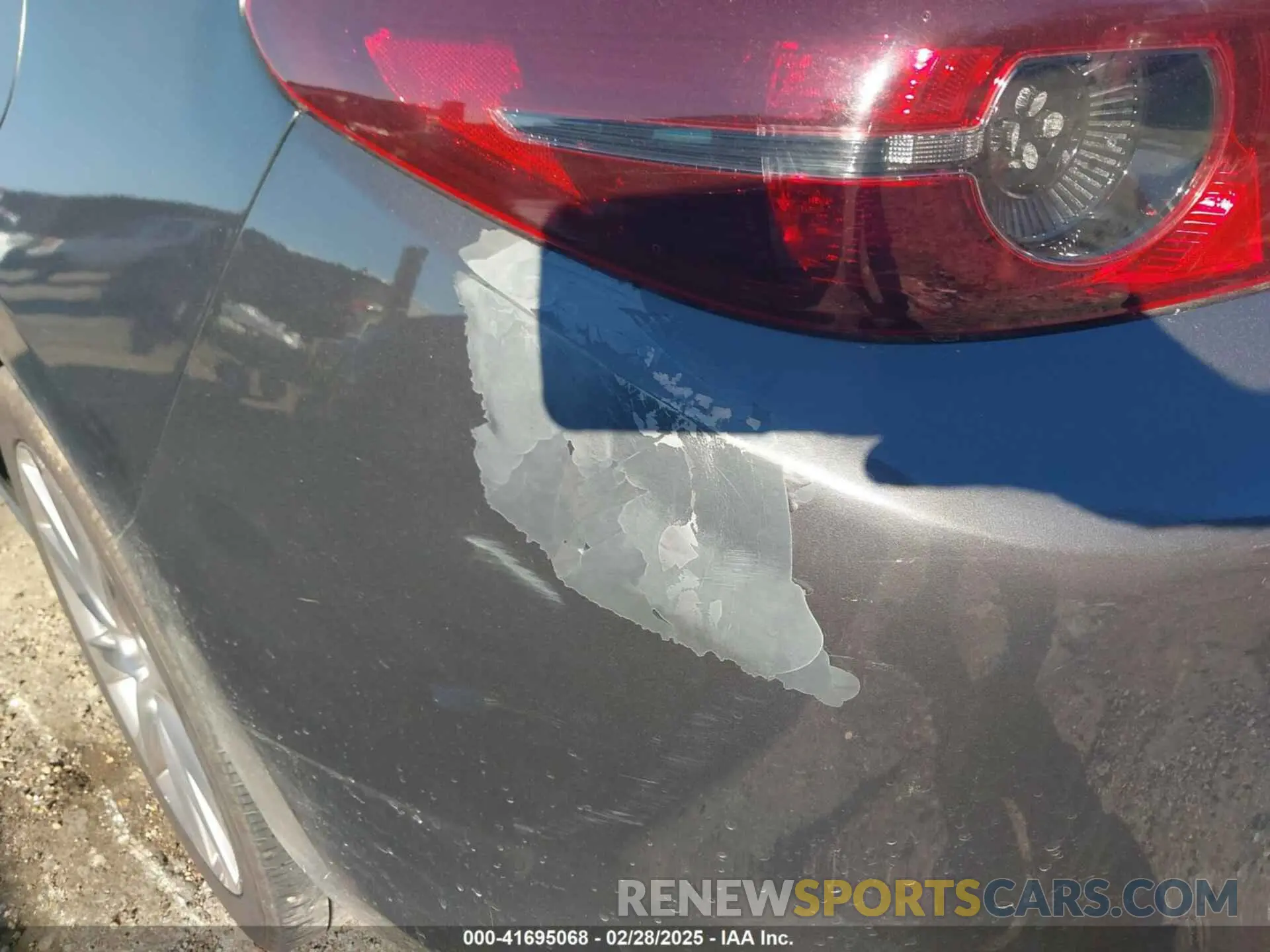 18 Photograph of a damaged car JM1BPABL8M1321124 MAZDA MAZDA3 2021