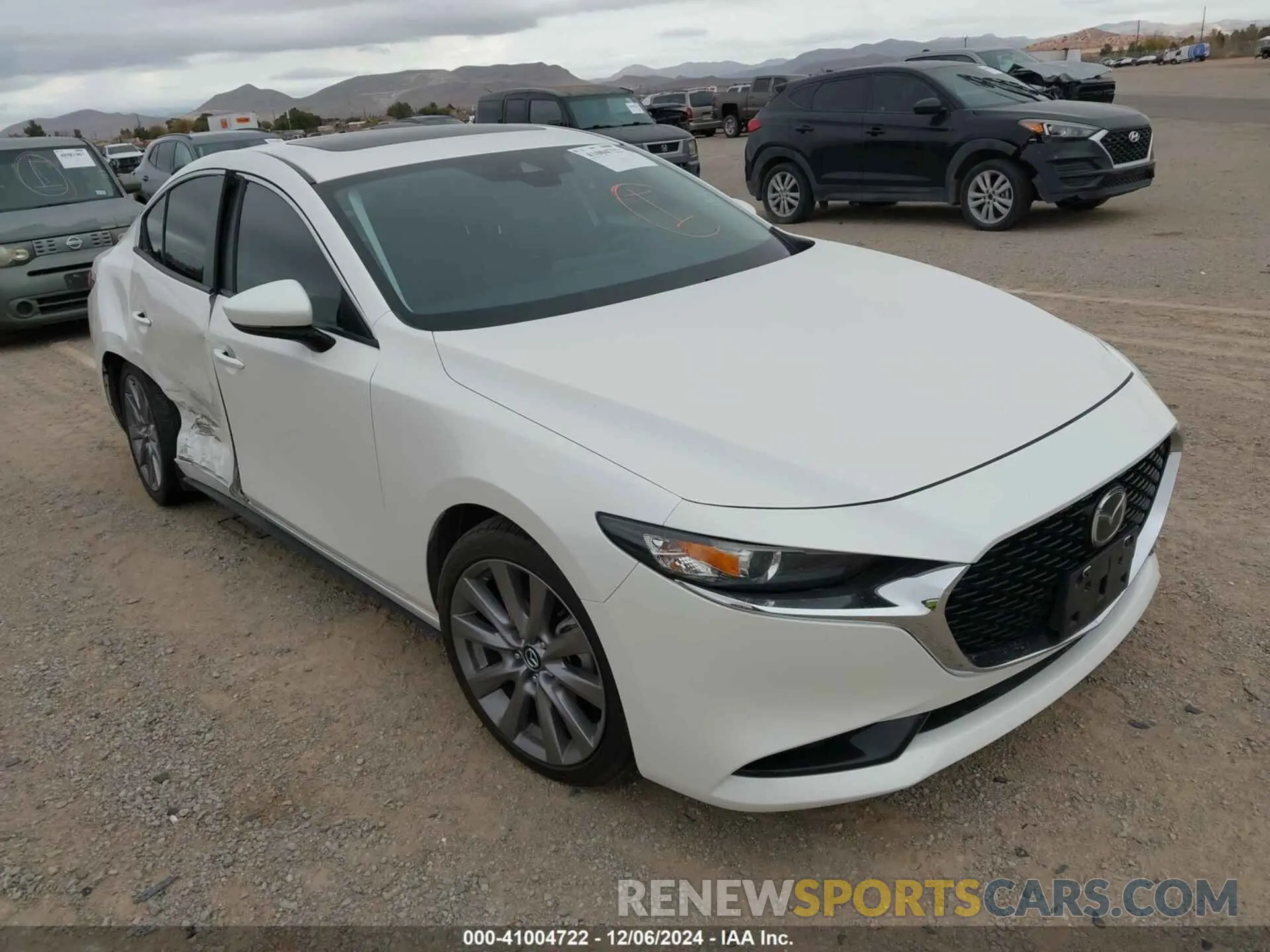 1 Photograph of a damaged car JM1BPACL1M1318242 MAZDA MAZDA3 2021