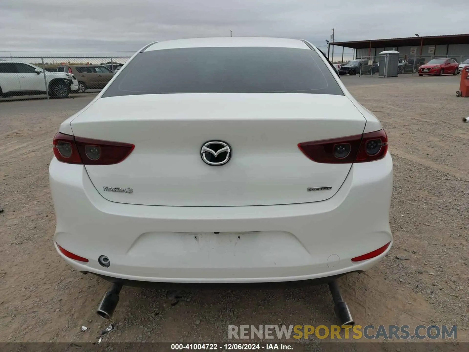 16 Photograph of a damaged car JM1BPACL1M1318242 MAZDA MAZDA3 2021