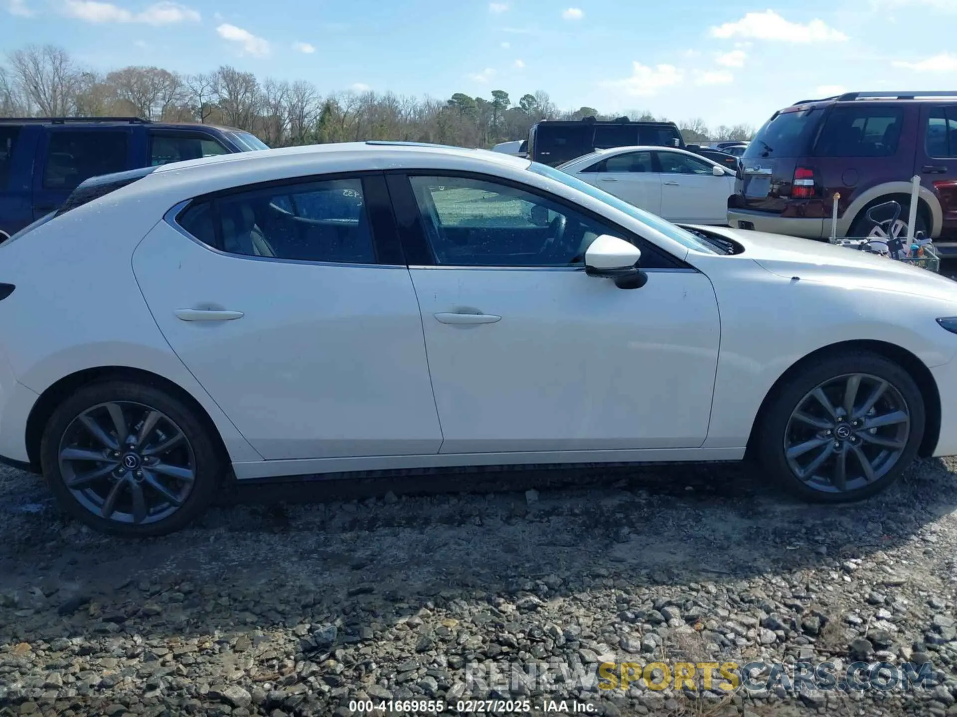 12 Photograph of a damaged car JM1BPALL9M1402955 MAZDA MAZDA3 2021