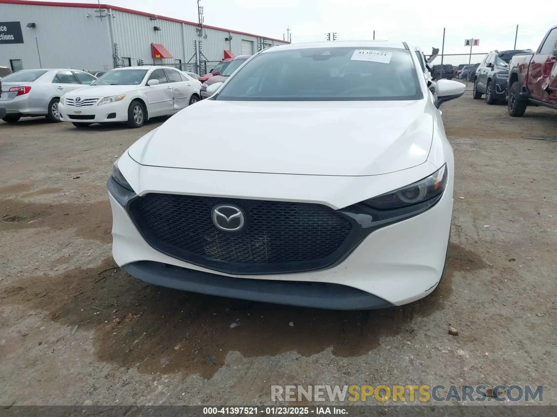 11 Photograph of a damaged car JM1BPAML0M1302385 MAZDA MAZDA3 2021