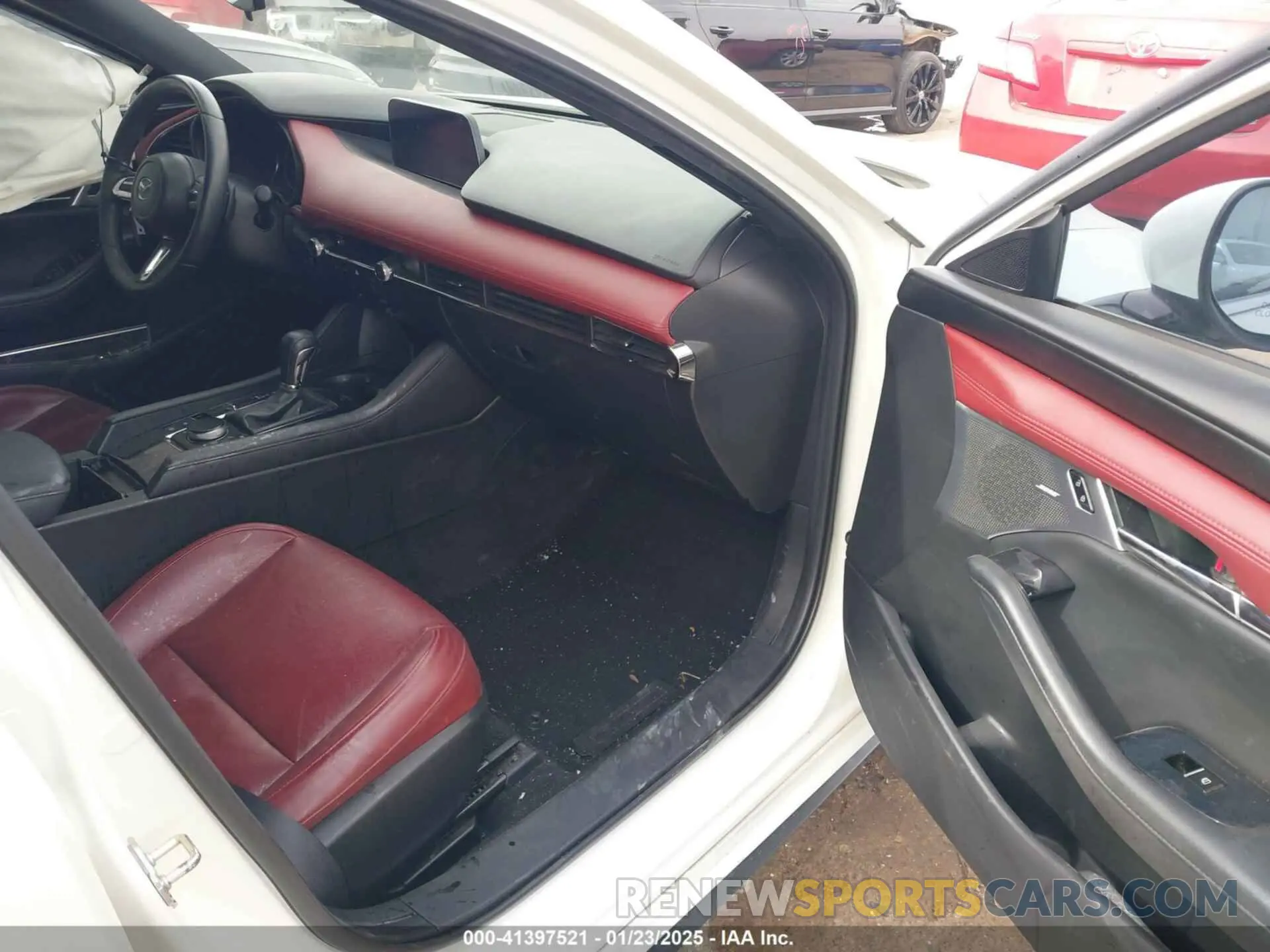 5 Photograph of a damaged car JM1BPAML0M1302385 MAZDA MAZDA3 2021