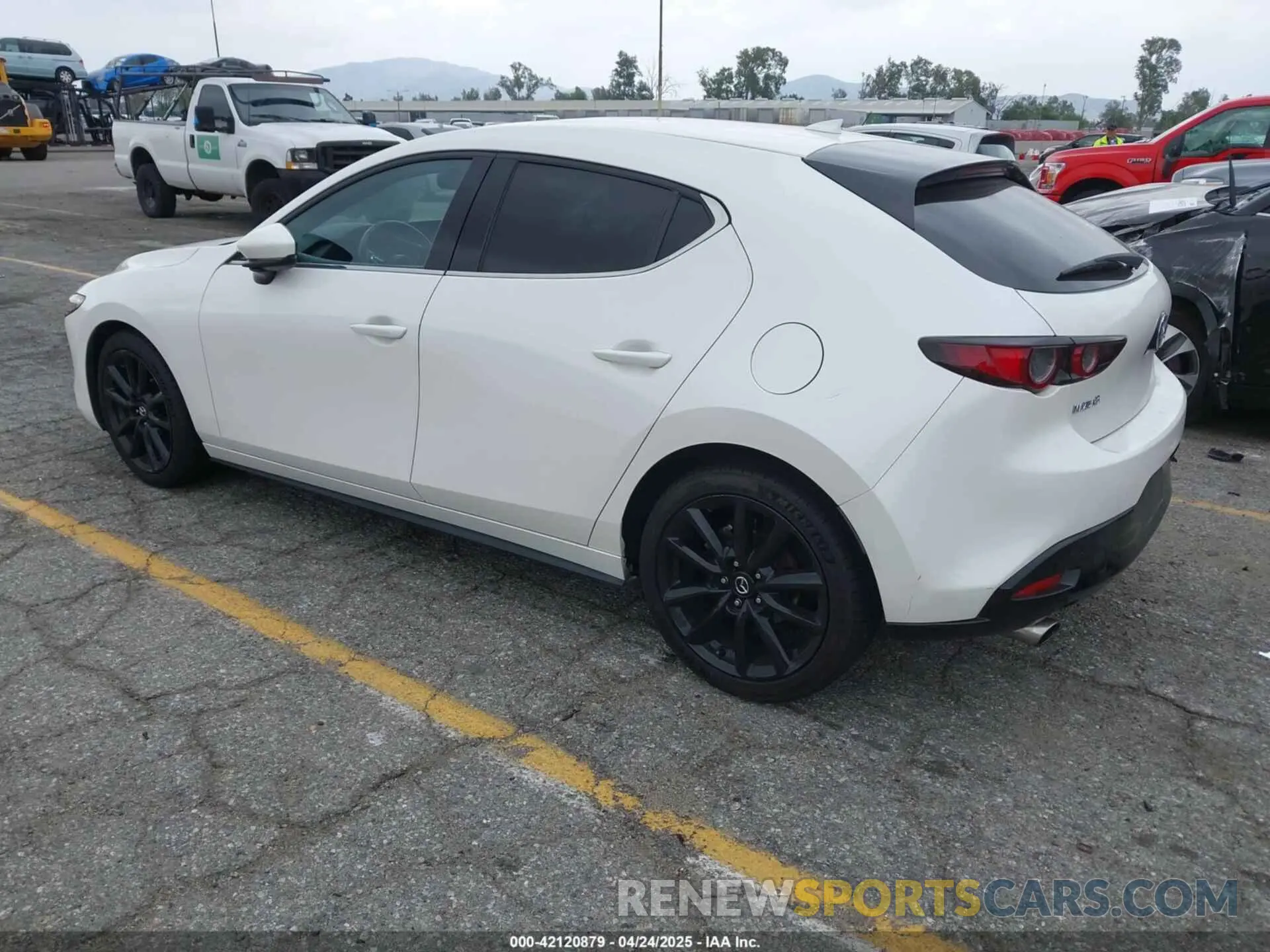 3 Photograph of a damaged car JM1BPAML3M1307029 MAZDA MAZDA3 2021