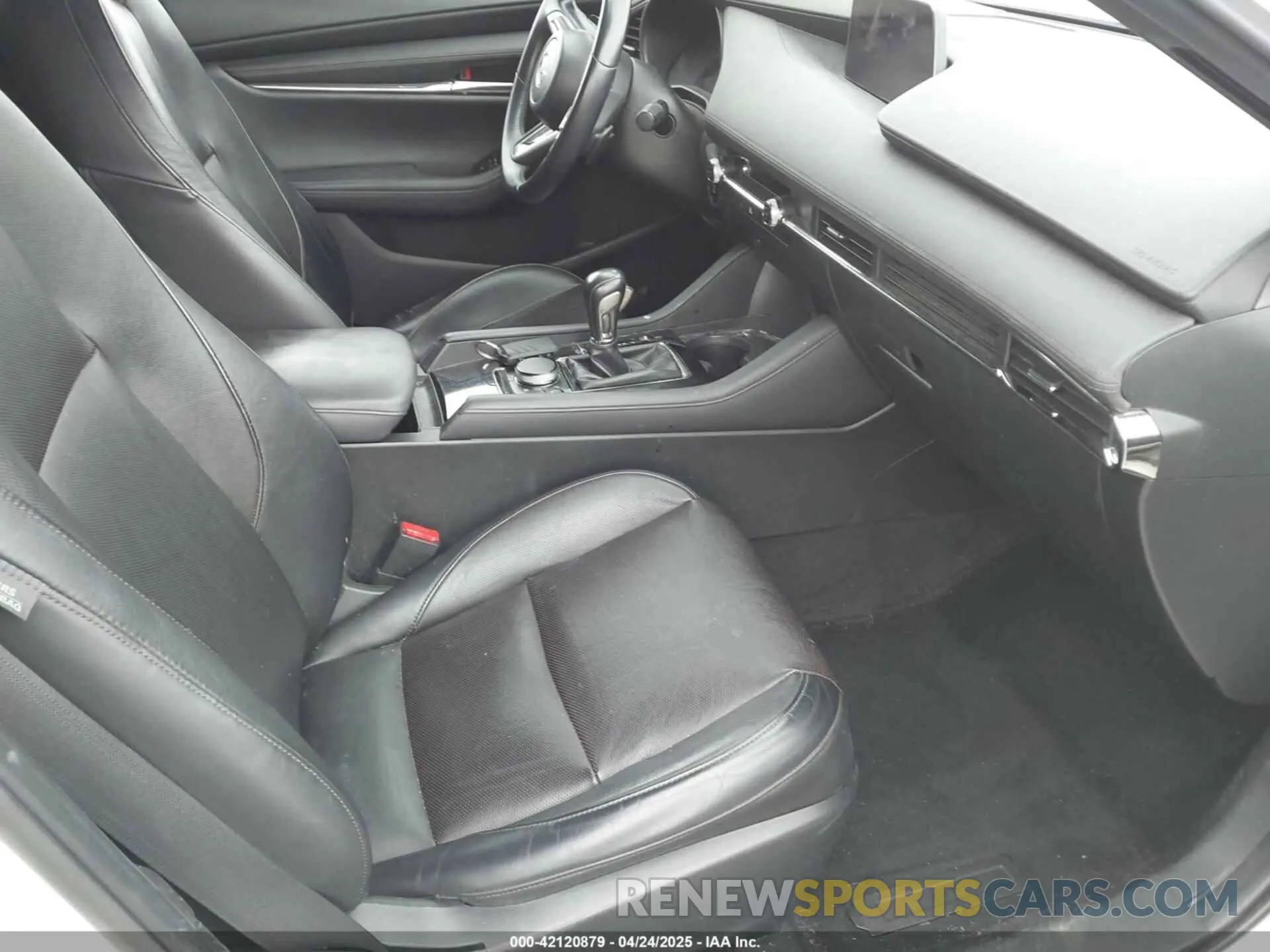 5 Photograph of a damaged car JM1BPAML3M1307029 MAZDA MAZDA3 2021